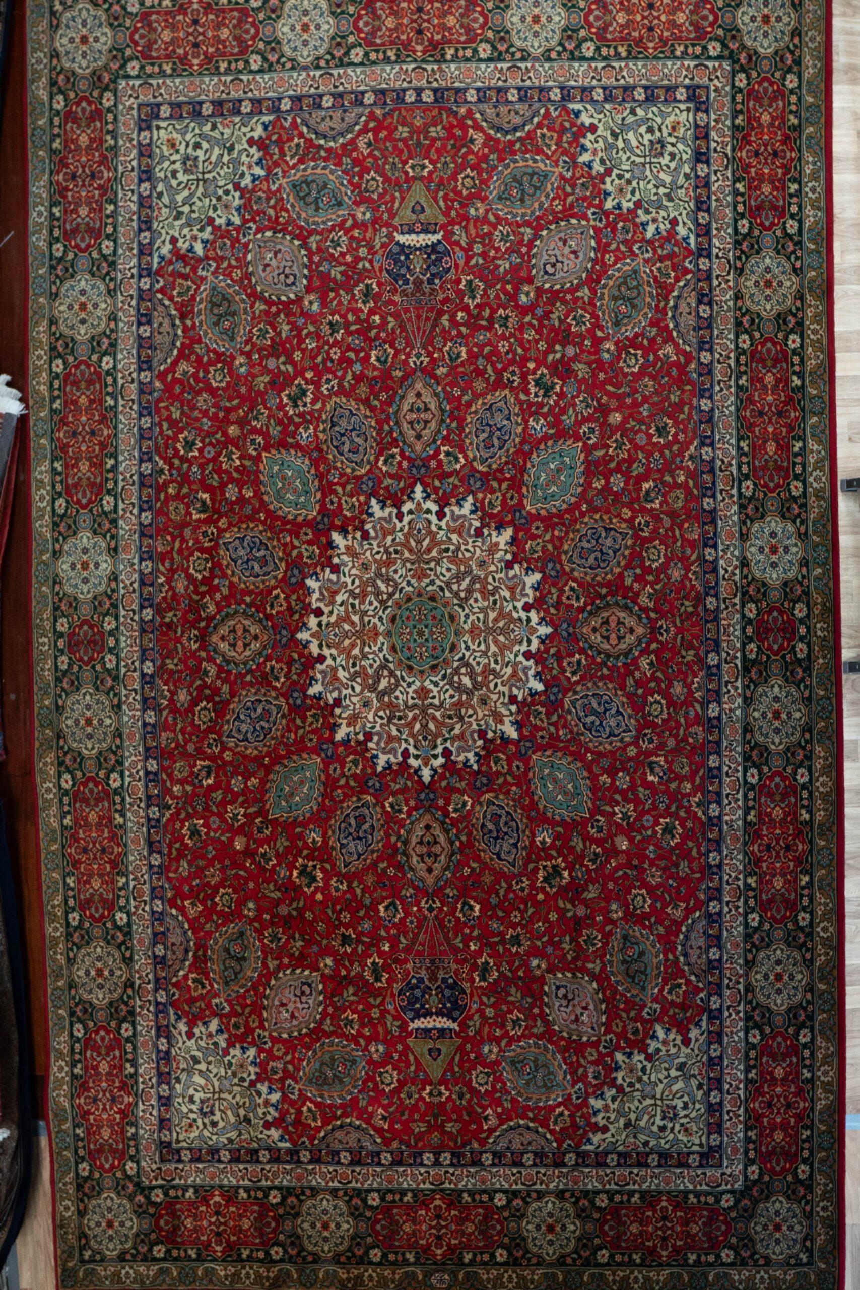 Tabriz Wool Rug 9.5'x13.2'
