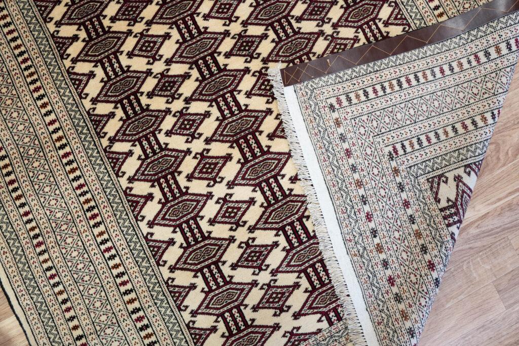 Turkmen Silk Base Rug 4'x6.2' View 4