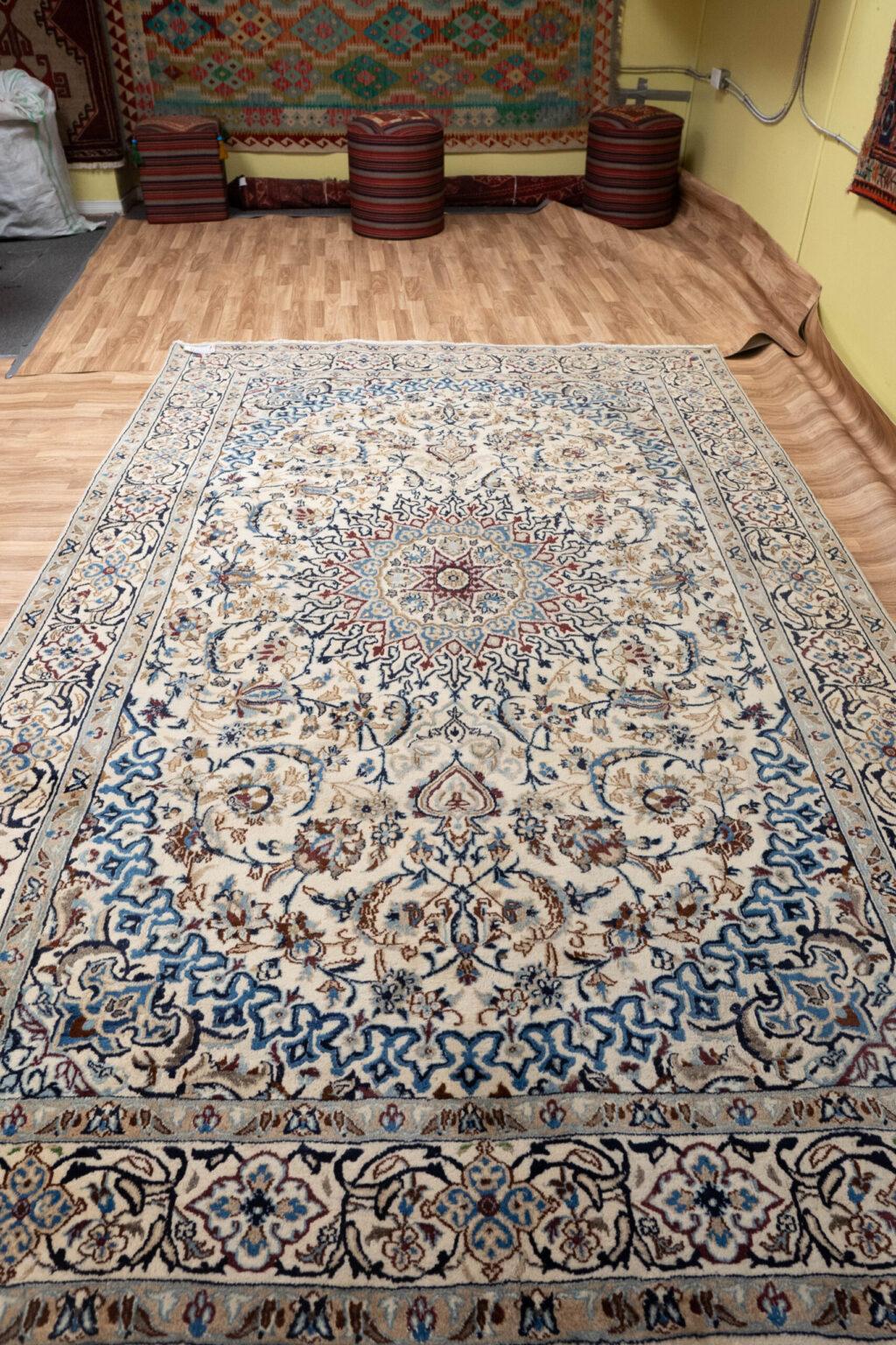 Nain Wool Rug 6.6x9.6 View 5