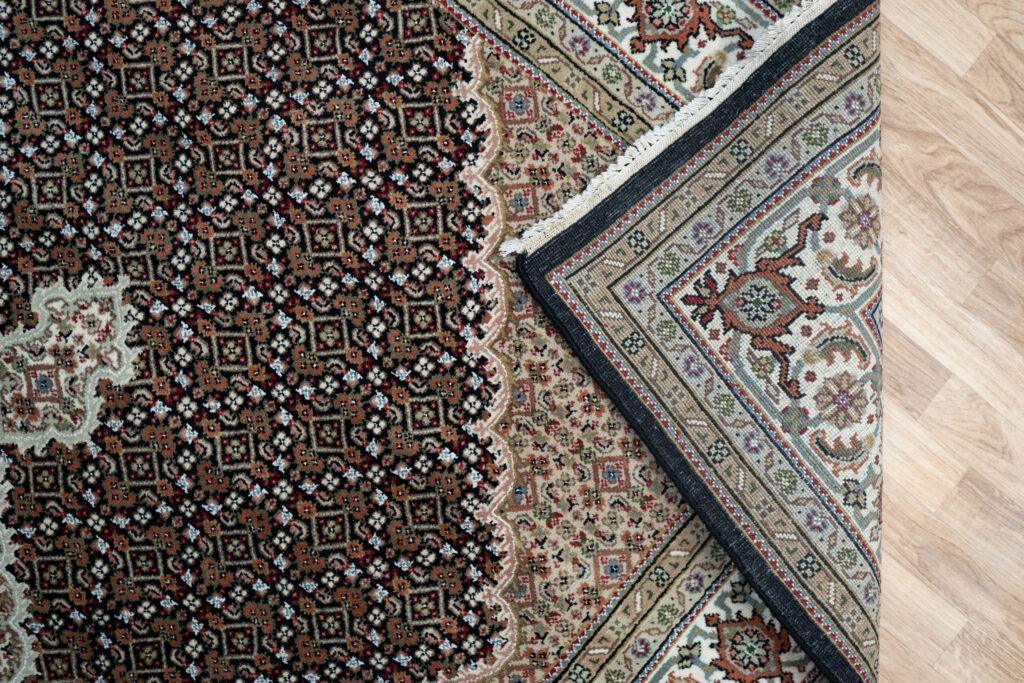 Tabriz Wool Silk Rug 6'x9' View 4