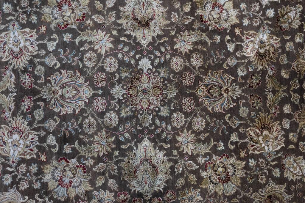 Tabriz Wool Silk Rug 6'x9' View 3