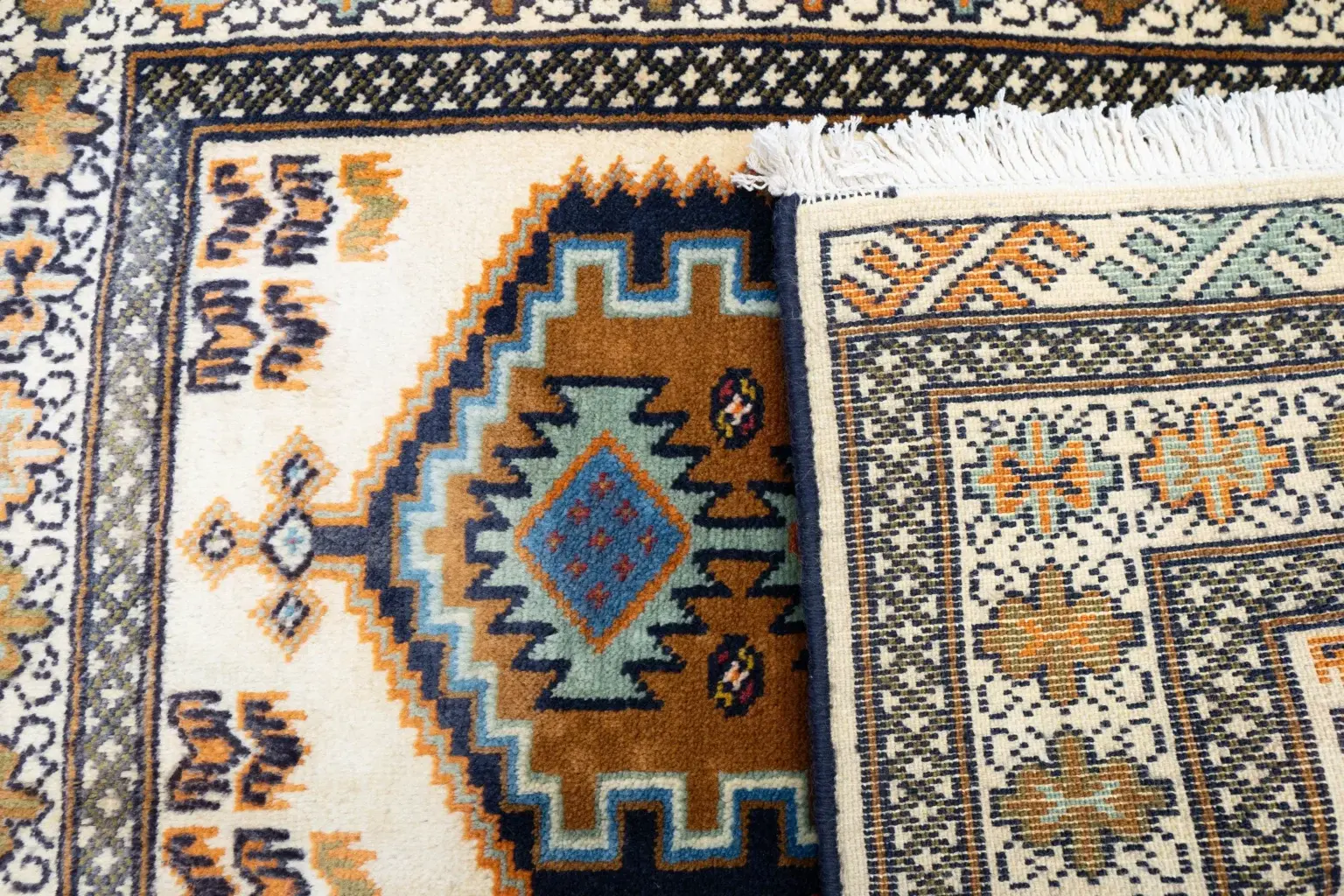 Turkmen Rug 2.2’x2.11′ View 5