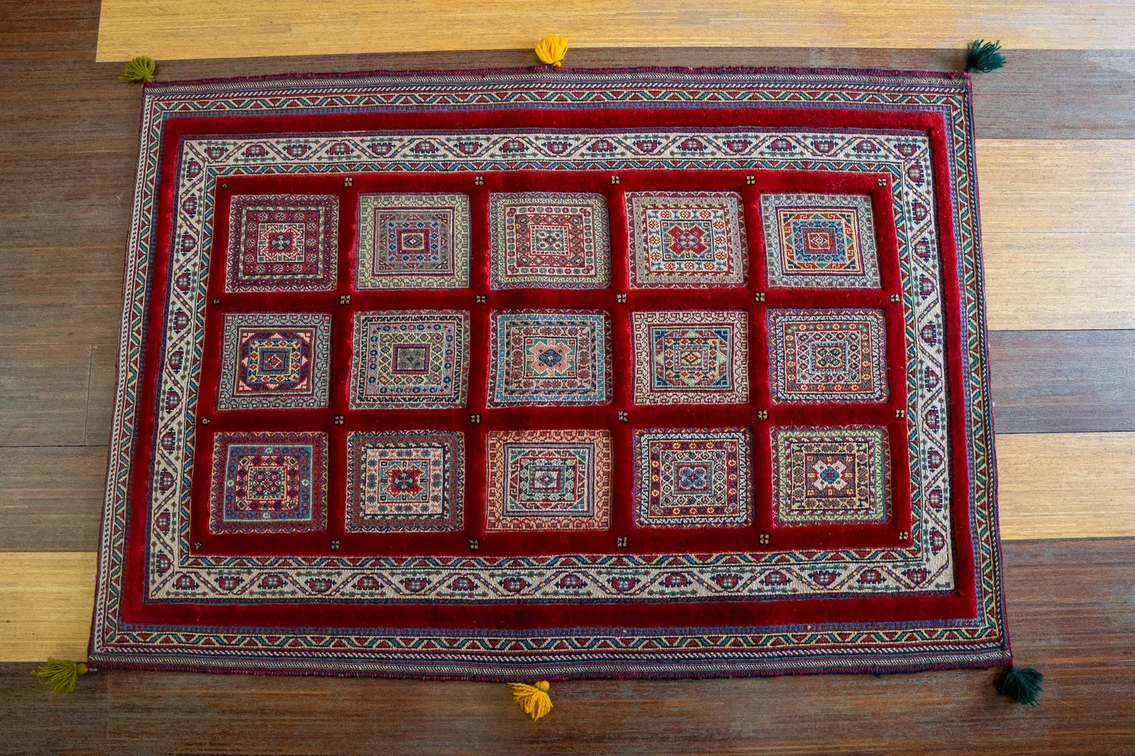 Kilim Rug 3920 – Genuine Hand-Woven Wool Oriental Rug View 1