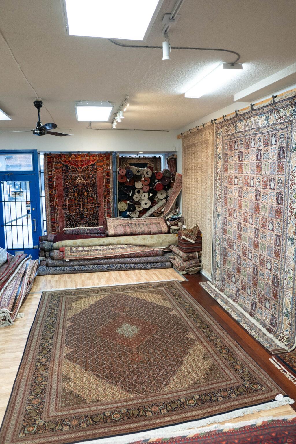 Tabriz Wool Rug 8.6'x11.6' View 2