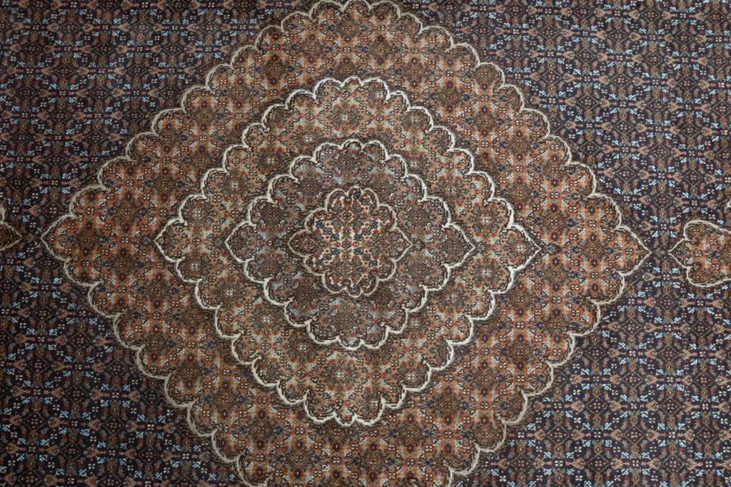 Tabriz Wool Rug 9.11'x13' View 2