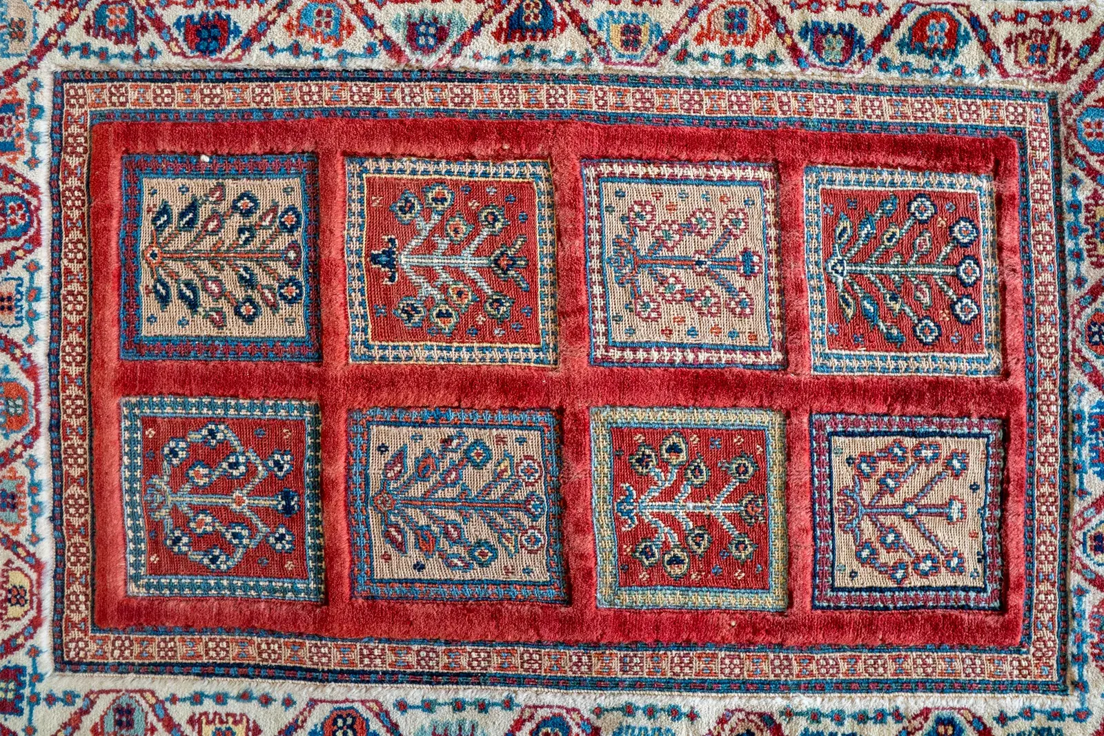 Kilim Rug 3918 – Genuine Hand-Woven Wool Oriental Rug View 2