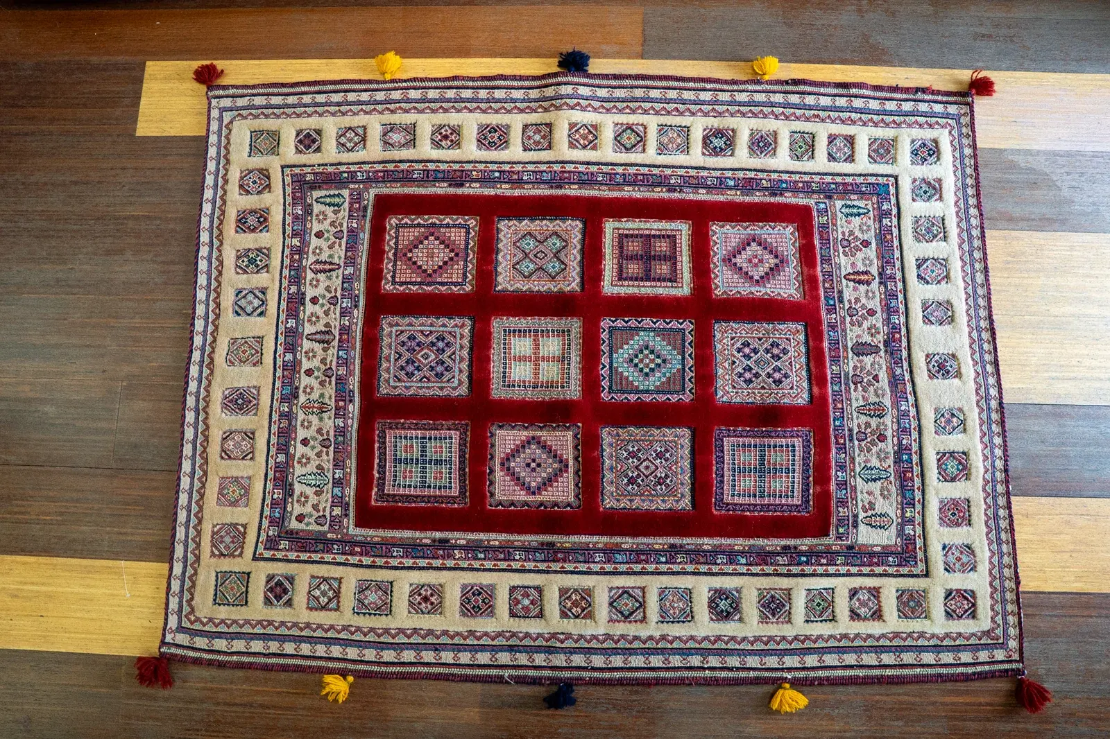 Kilim Rug AP-3921 – Genuine Hand-Woven Wool Oriental Rug View 1