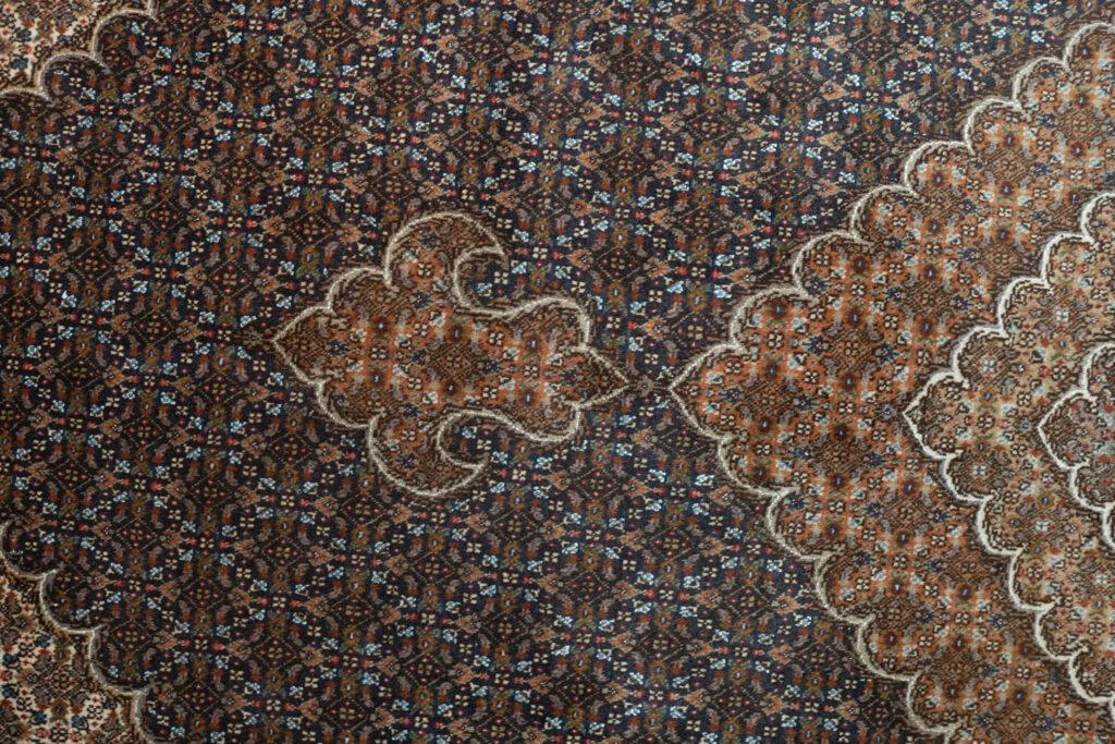Tabriz Wool Rug 9.11'x13' View 3