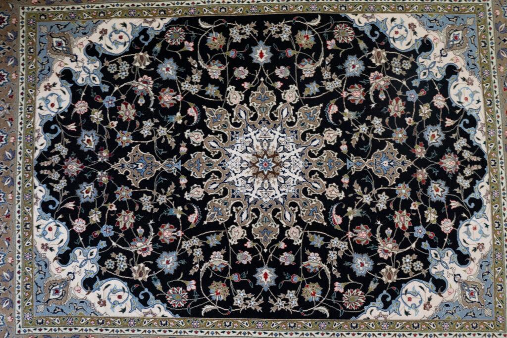 Tabriz Wool Silk Rug 5.6'x7.6' View 2