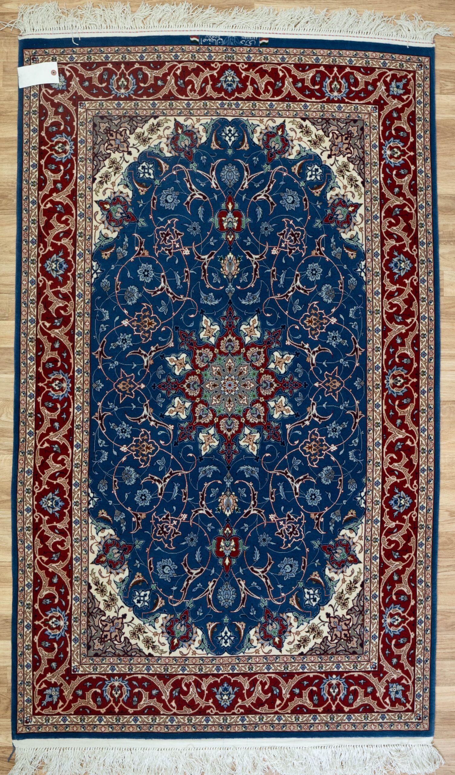 Isfahan Wool Silk Rug 3.10'x5.11' View 1