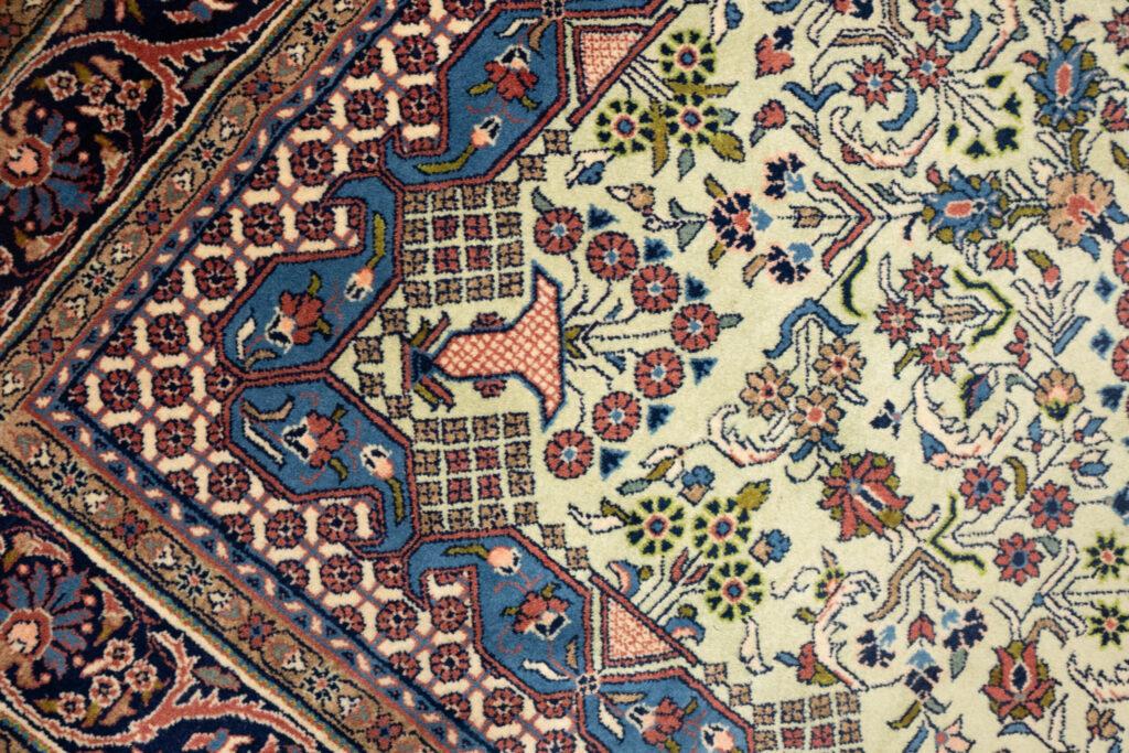 Karache Wool Rug 6.8x9.8 View 2