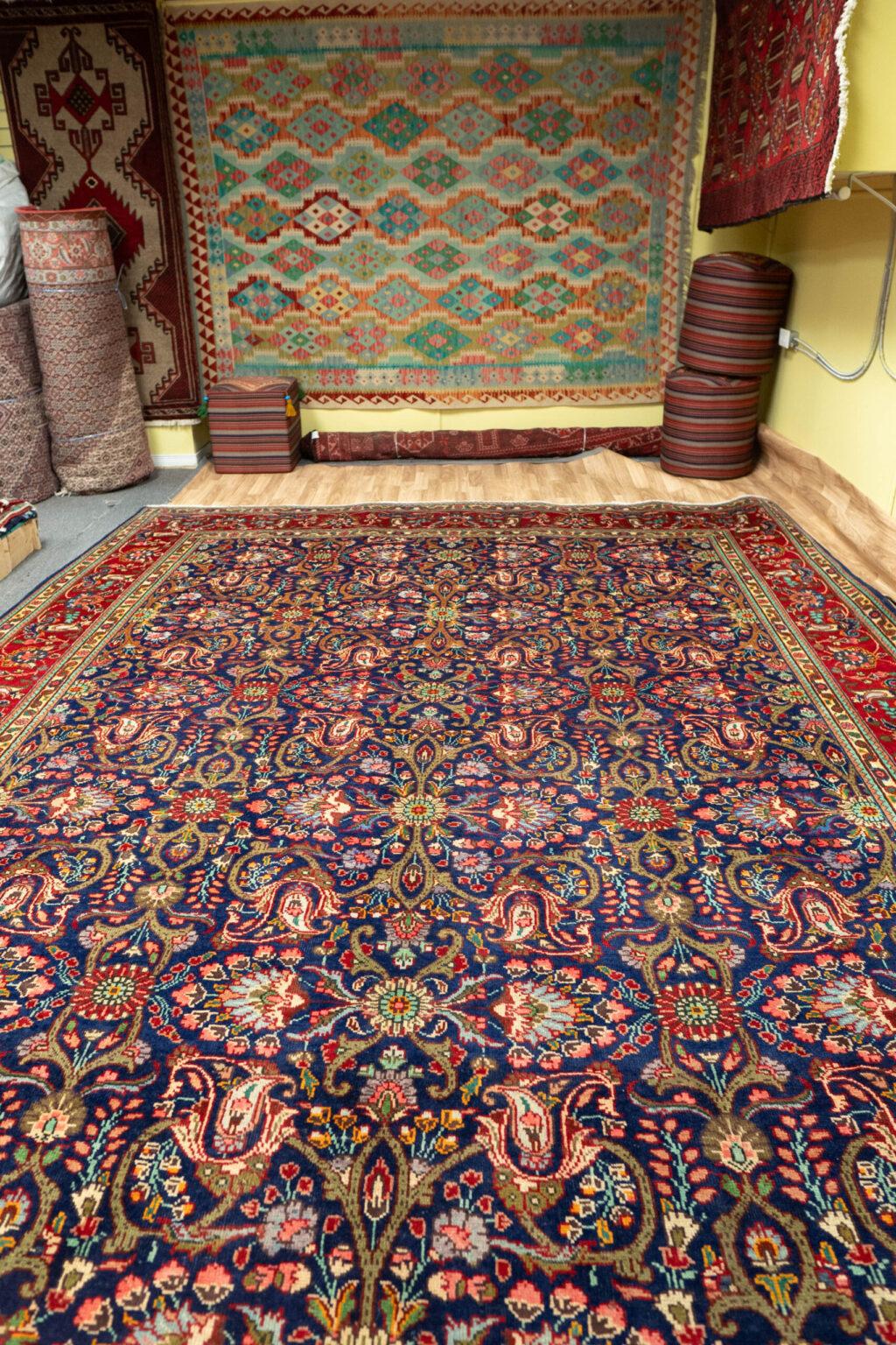 Tabriz Wool Rug 12.9x9.8 View 4