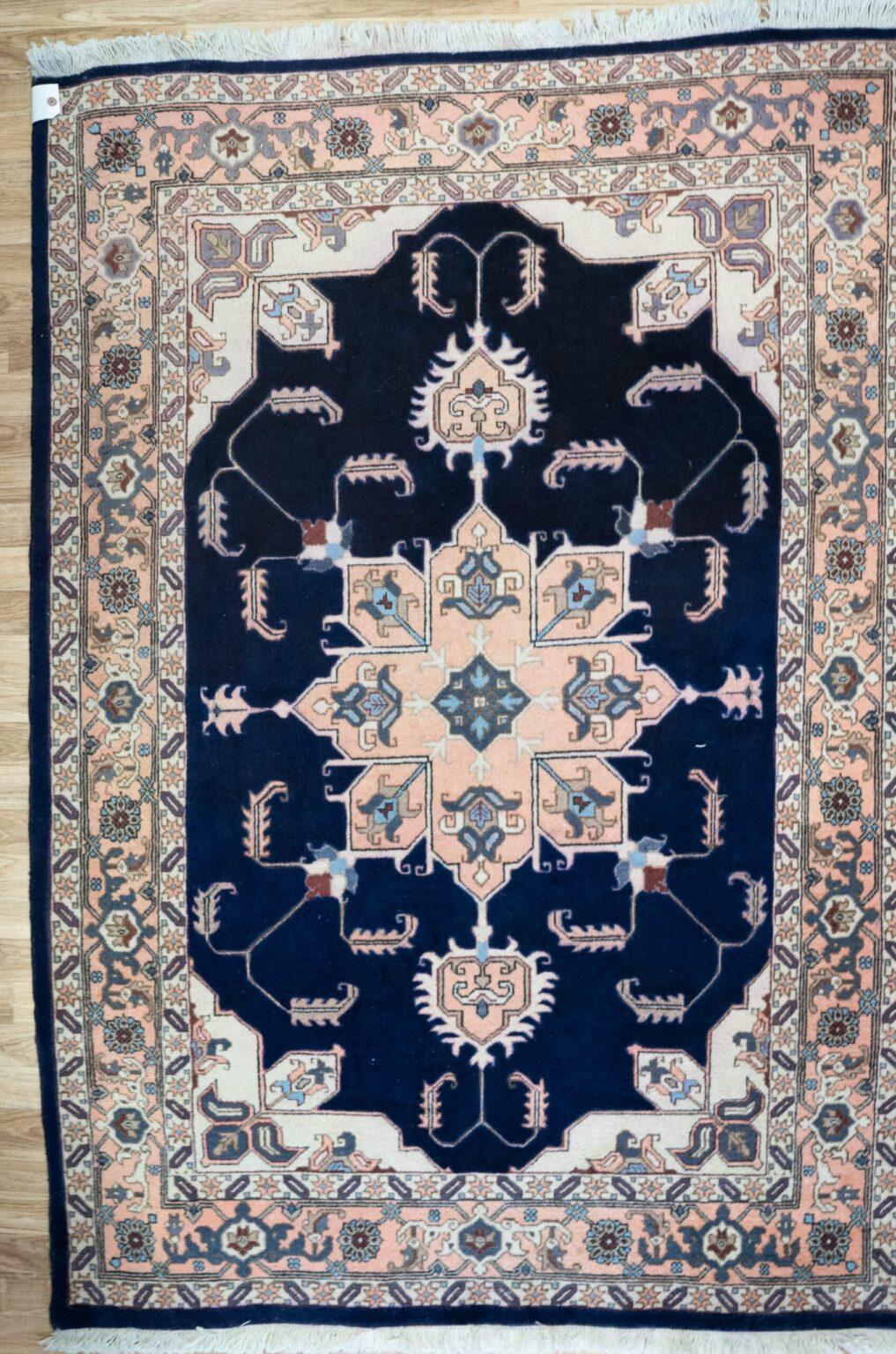 Ardabil Wool Rug 5'x7' View 1