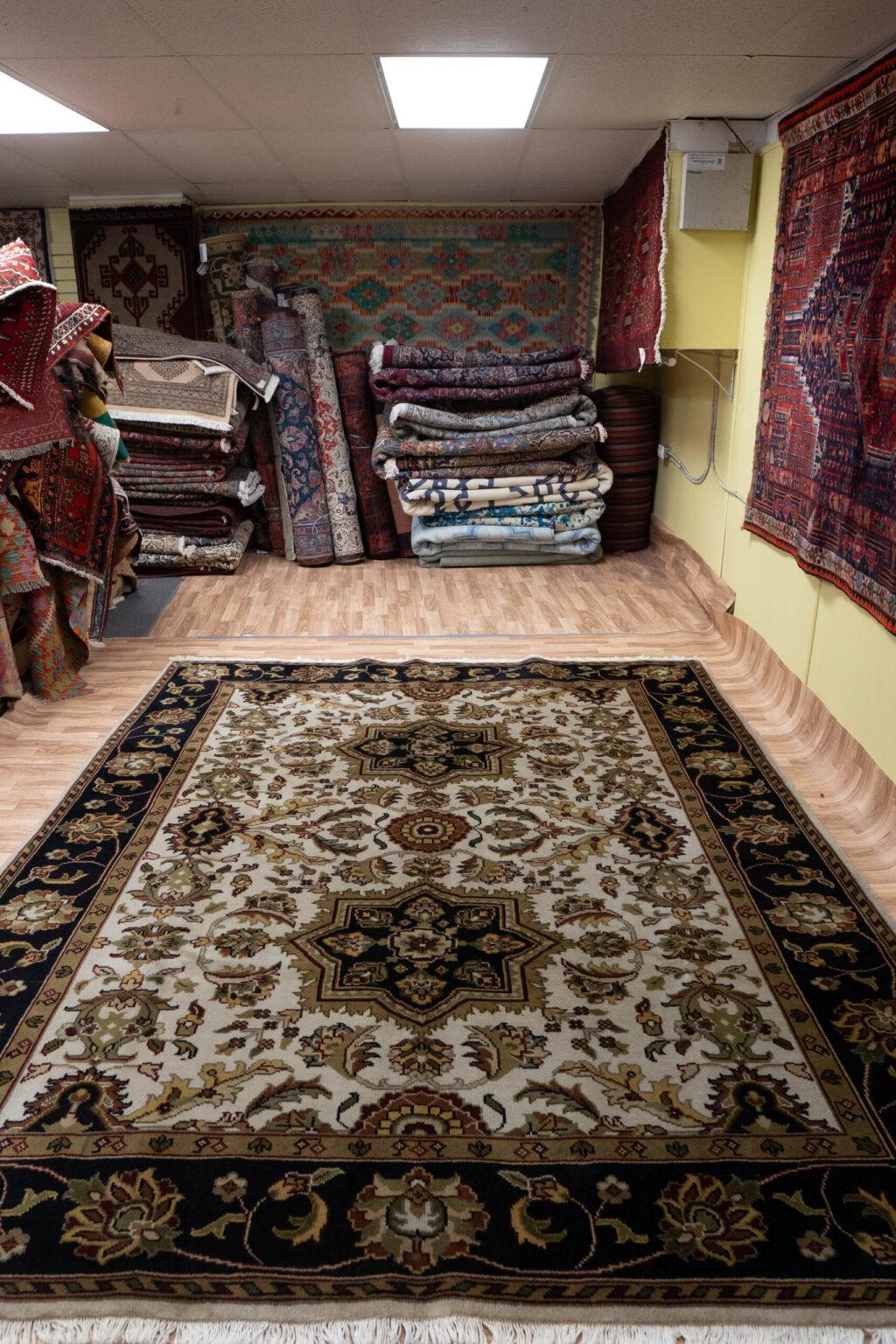 Heriz Wool Rug 8.0x10.0 View 4