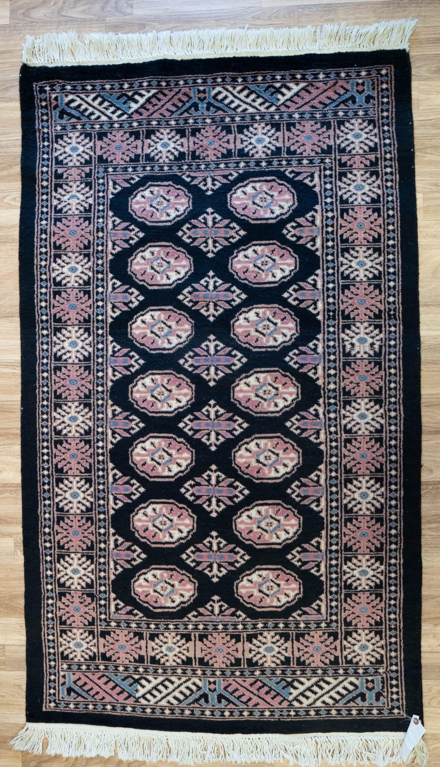 Bokhara Wool pile Rug 3'x5'