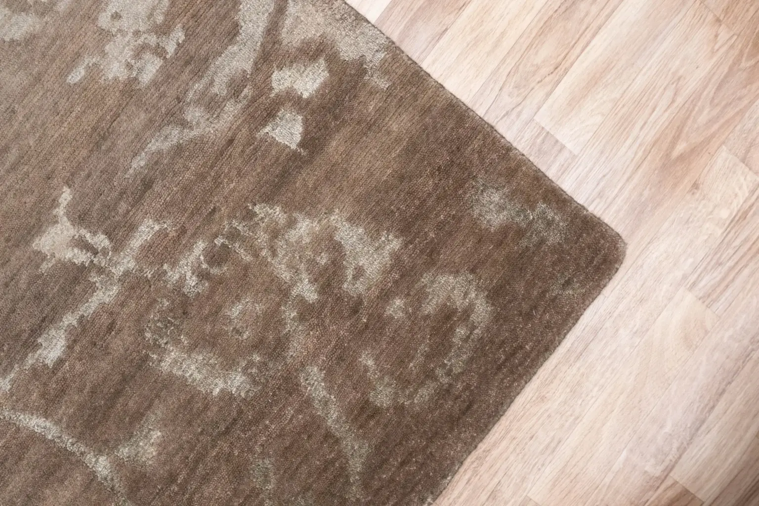 Tibet Wool Silk Rug 6 x 8' View 2