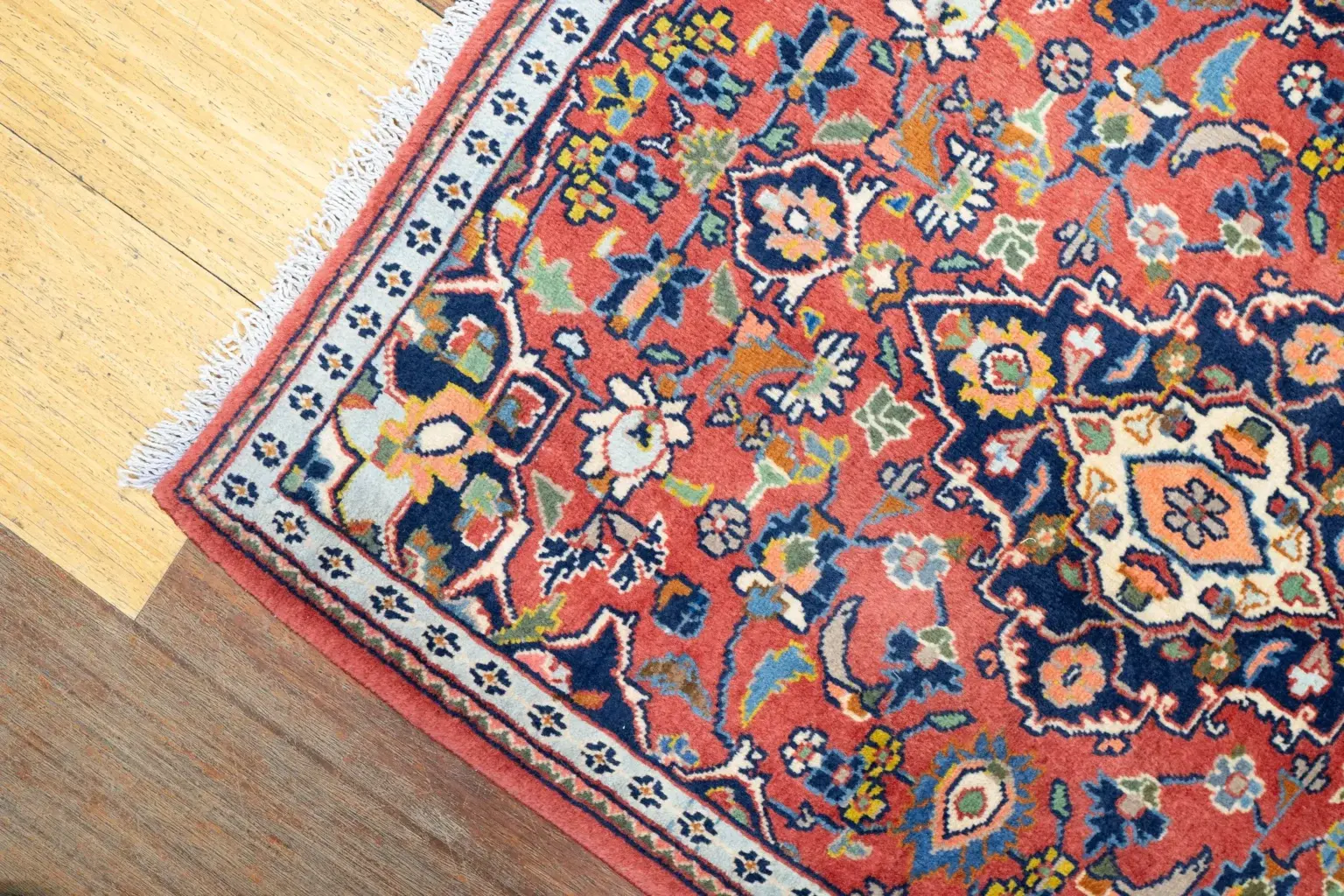 Kashan Wool Rug 2.2 x 3.1' View 1