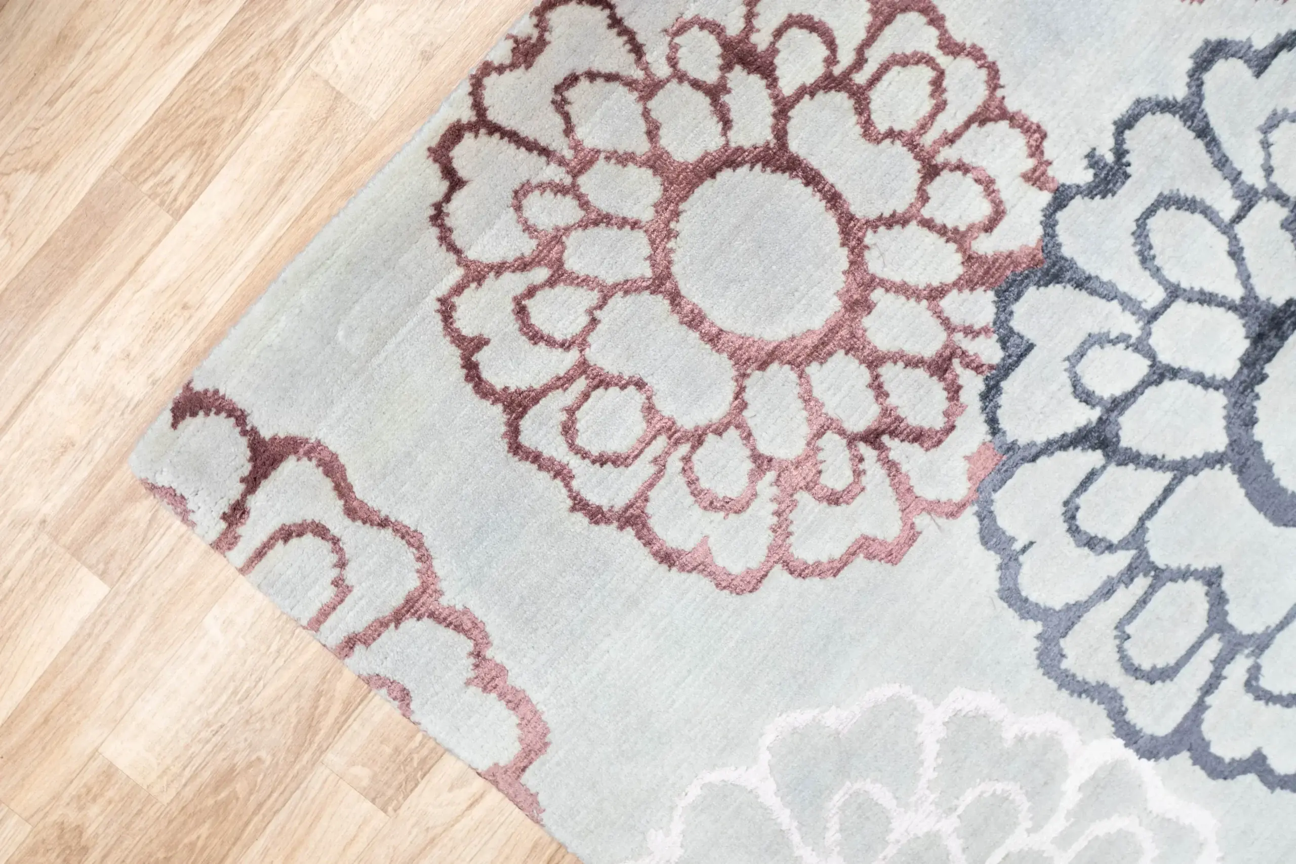 Tibet Wool Rug 6 x 8' View 1