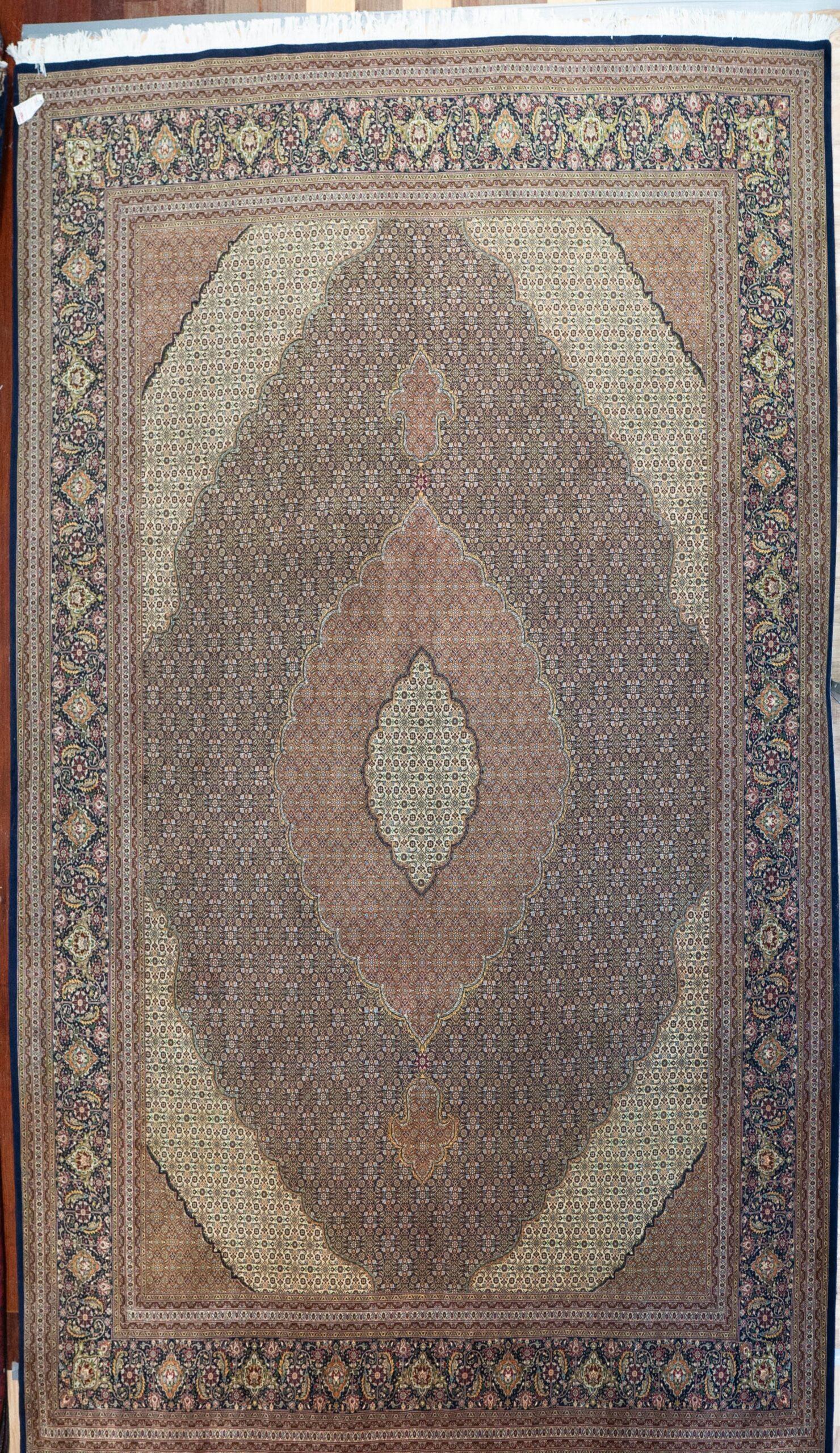 Tabriz Wool Rug 9.1'x12.9' View 2