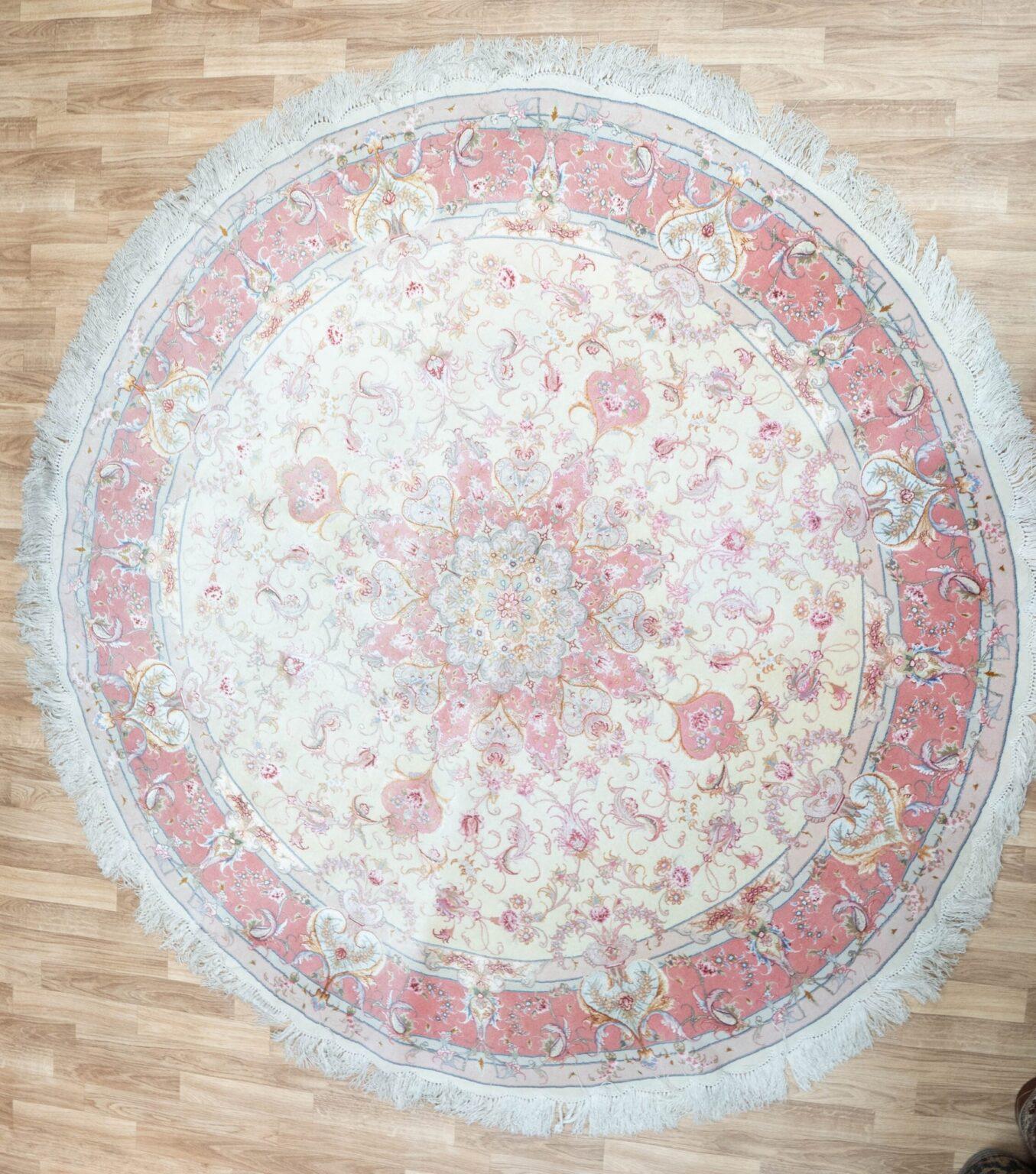 Tabriz rug 6.6'x6.6' View 2