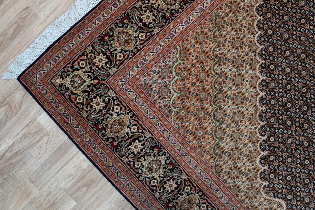 Tabriz Wool Silk Rug 6.9'x9.9' View 4