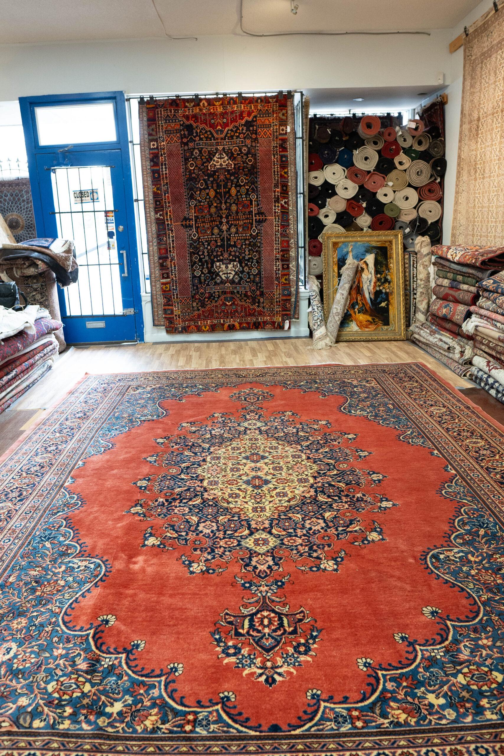 Sarouk Wool Rug 10.2'x13.7' View 2