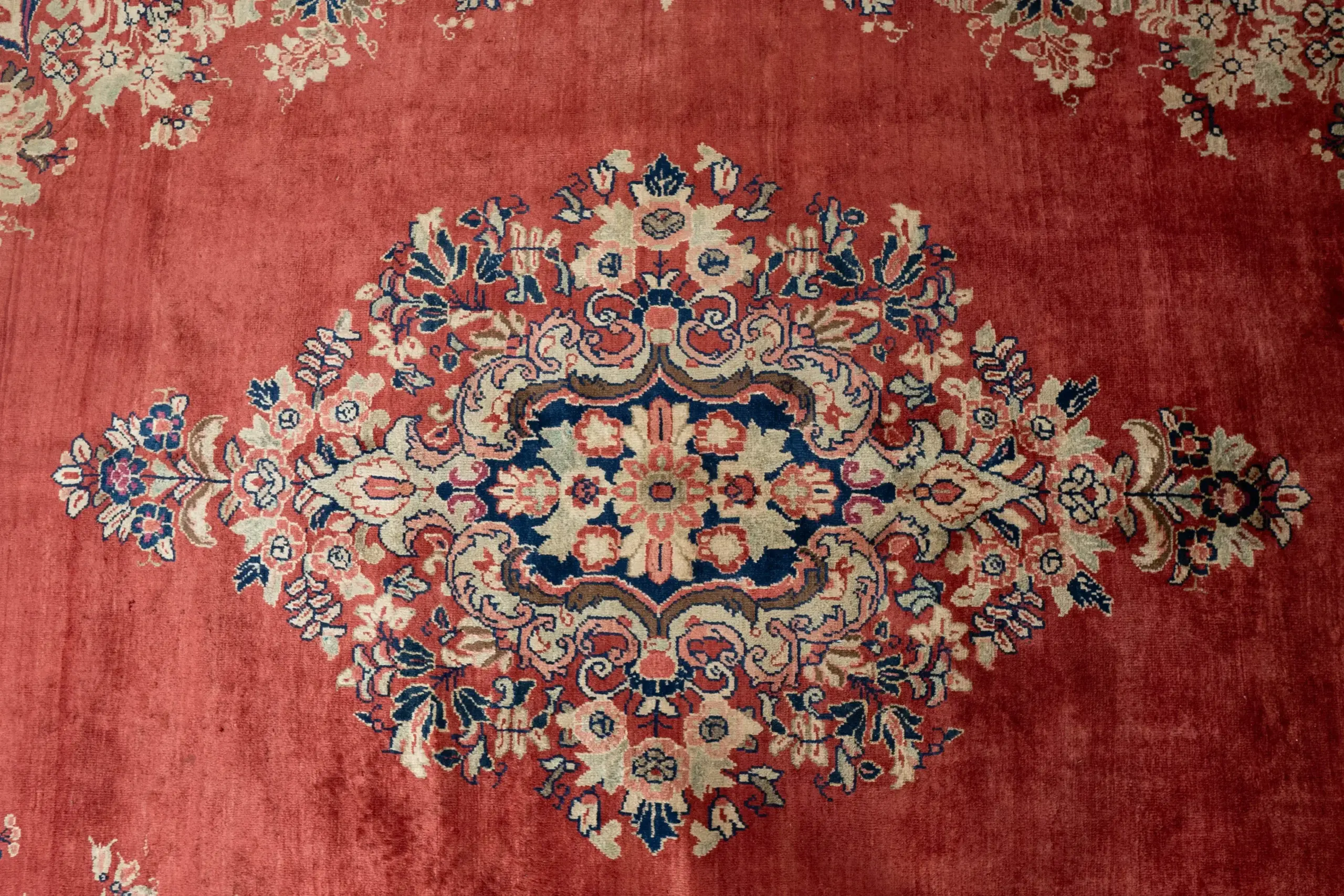 Mahal Wool Rug 10 x 14' View 1