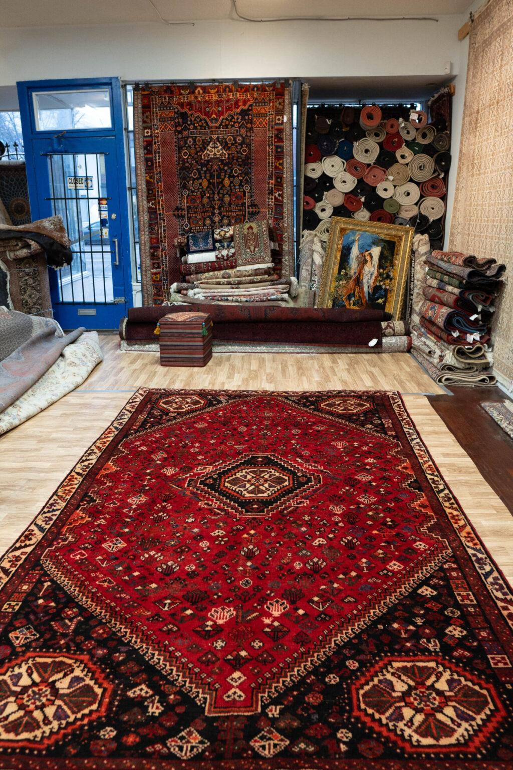 Qashqai Wool Rug 6.5'x9.5' View 1