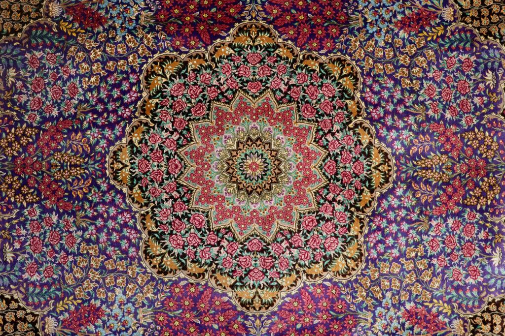 Qum Design Pure Silk Rug 8'x10' View 3