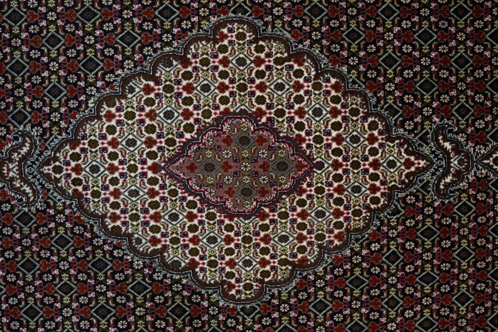 Tabriz Wool Silk Rug 6.9'x9.9' View 3