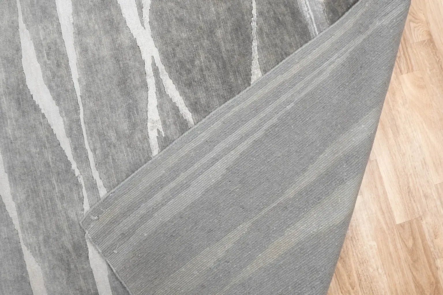 Tibet Wool Silk Rug 6 x 8' View 2