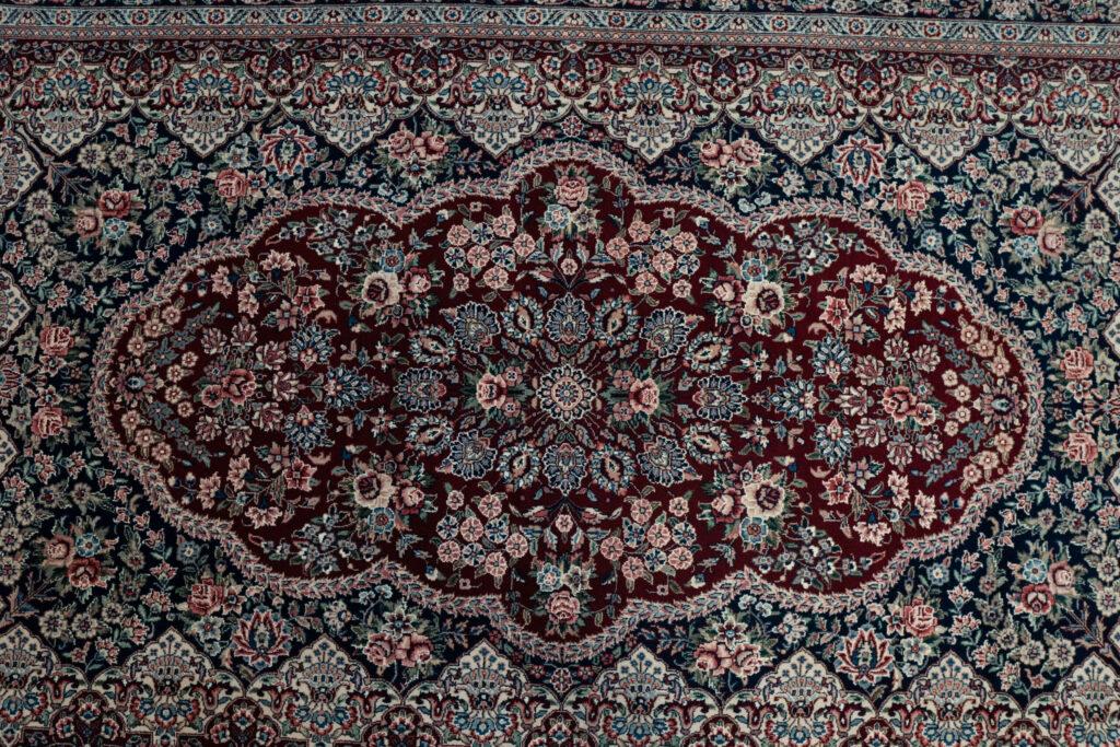 Tabriz Wool Rug 6'x9' View 3