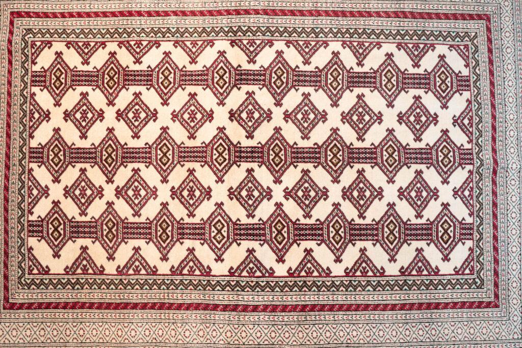 Turkmen Silk Base Rug 4.3'x6' View 2