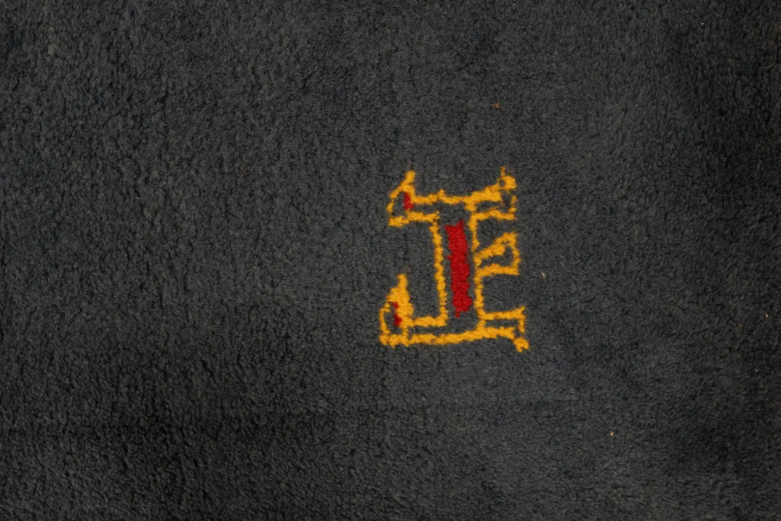 Gabbeh Wool Rug 7.10 x 5.6' View 1