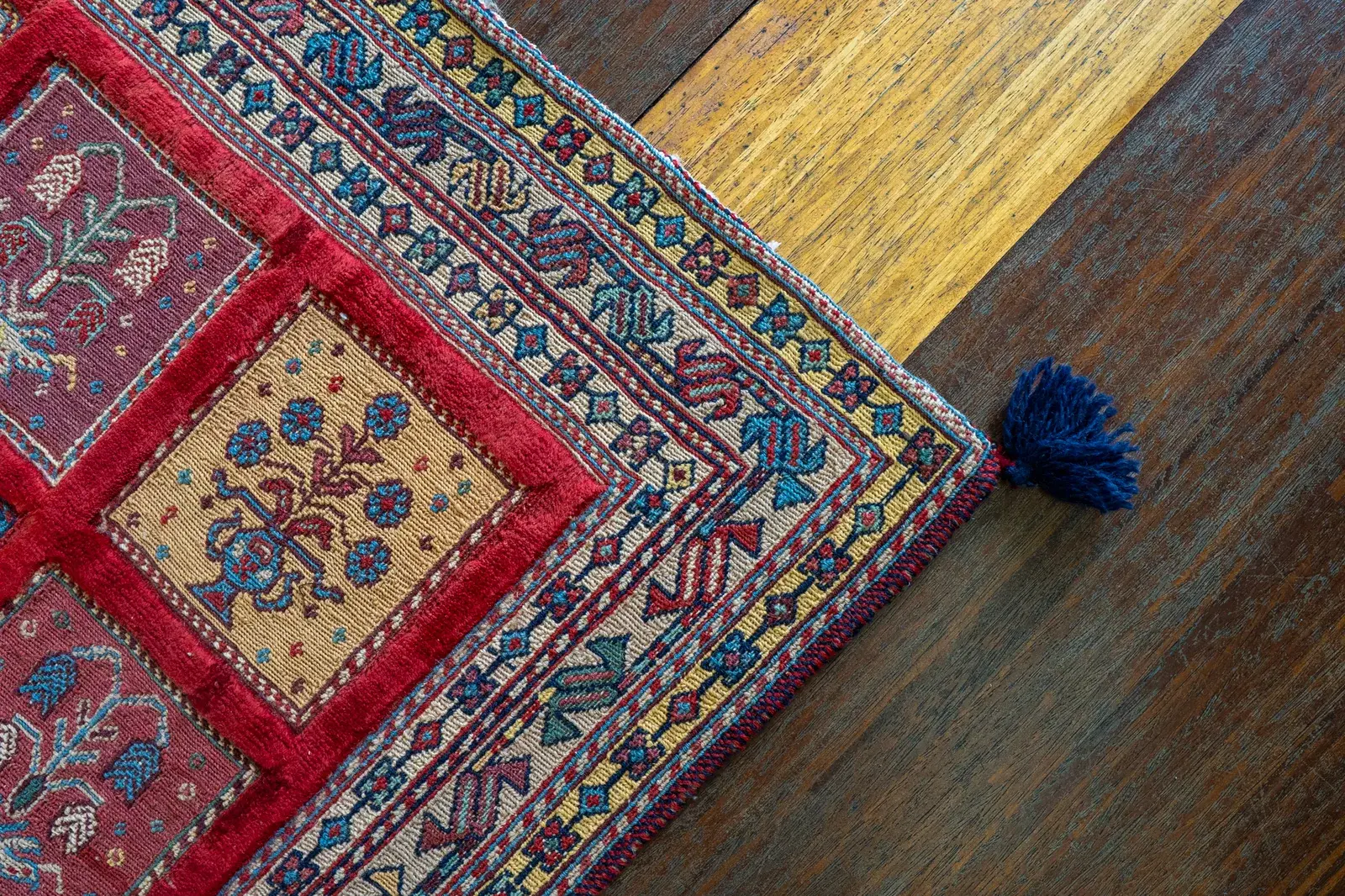 Kilim Rug 3907 – Genuine Hand-Woven Wool Oriental Rug View 4