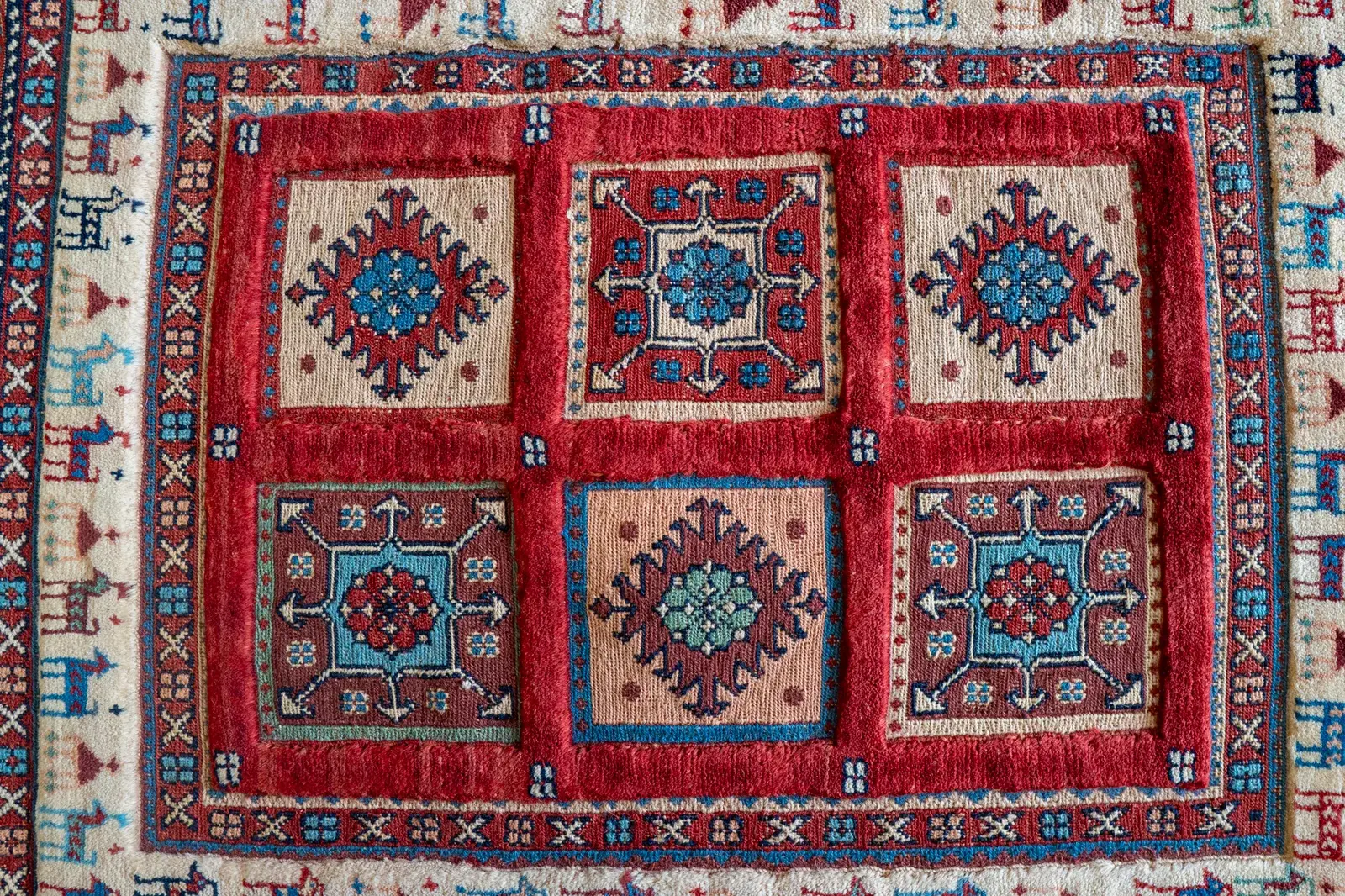 Kilim Rug 3917 – Genuine Hand-Woven Wool Oriental Rug View 2