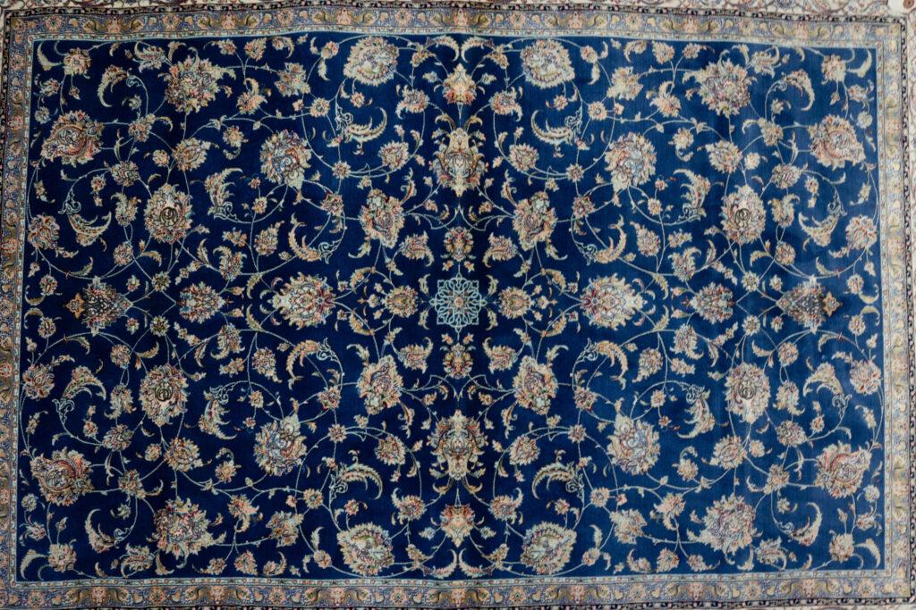 Qum Design Silk Rug 3'x5' View 2