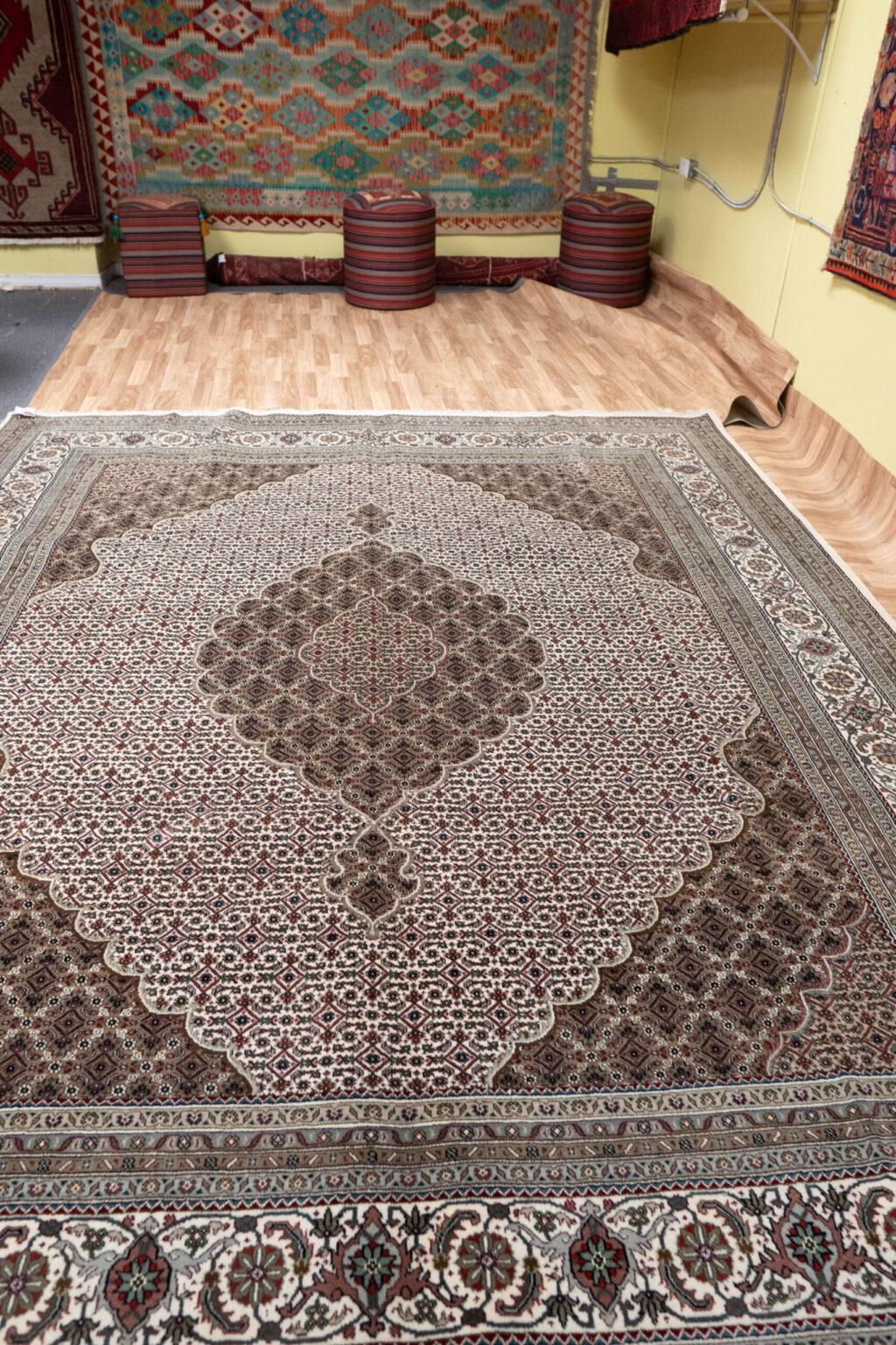 Tabriz Wool Rug 8.0x10.0 View 5