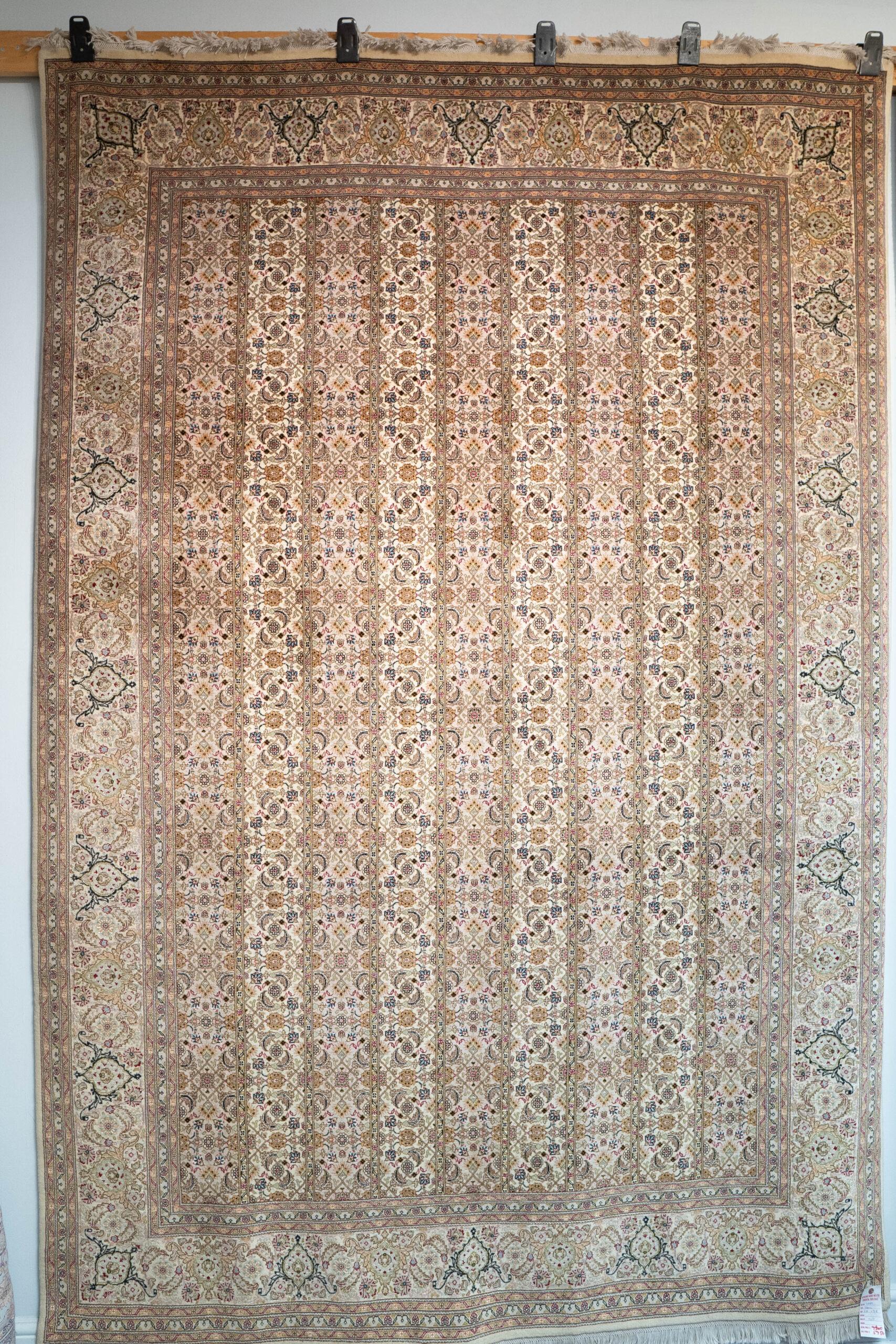 Tabriz Wool Rug 6.8'x9.8' View 3