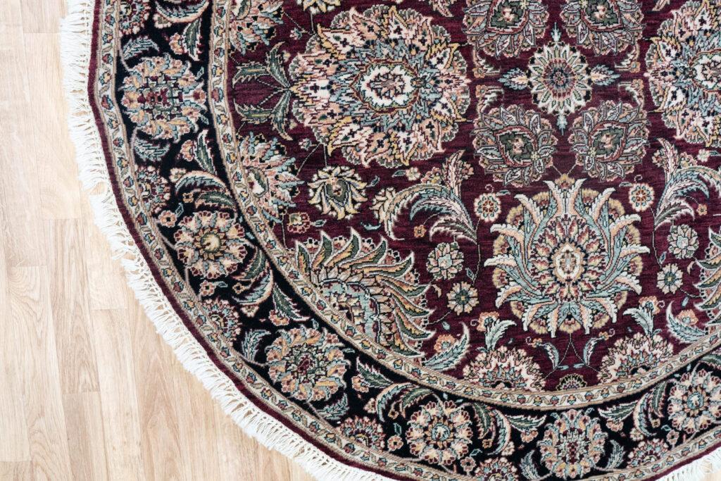 Kashan Wool rug 5'x5' View 3