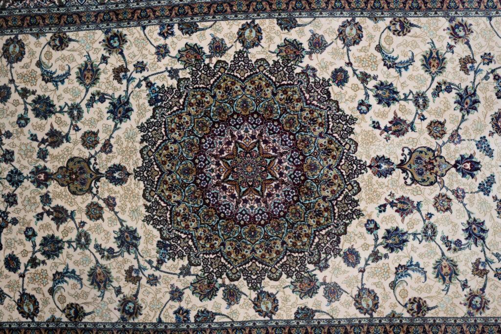 Qum Rug 2.7x9.8 View 2