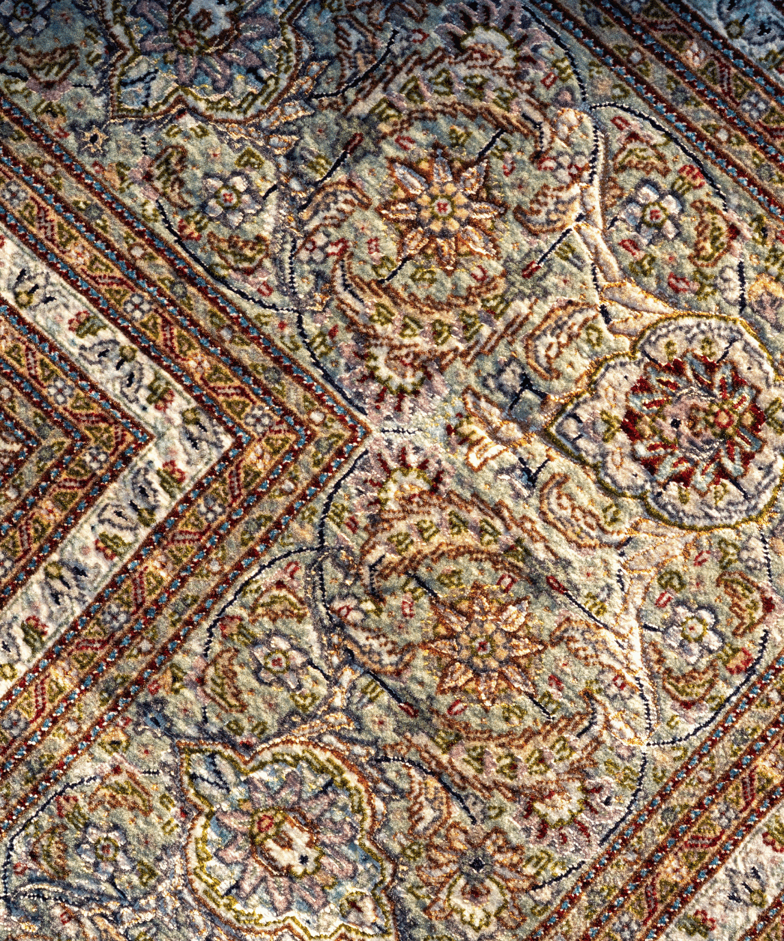 Traditional Tabriz Wool & Silk Handwoven Oriental Rug – 8'2" × 11'6" View 3