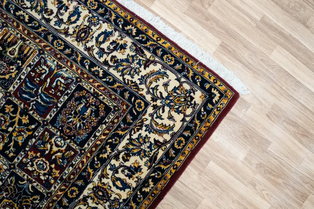 Bakhtiari Wool Rug 6.6x9.6' View 1