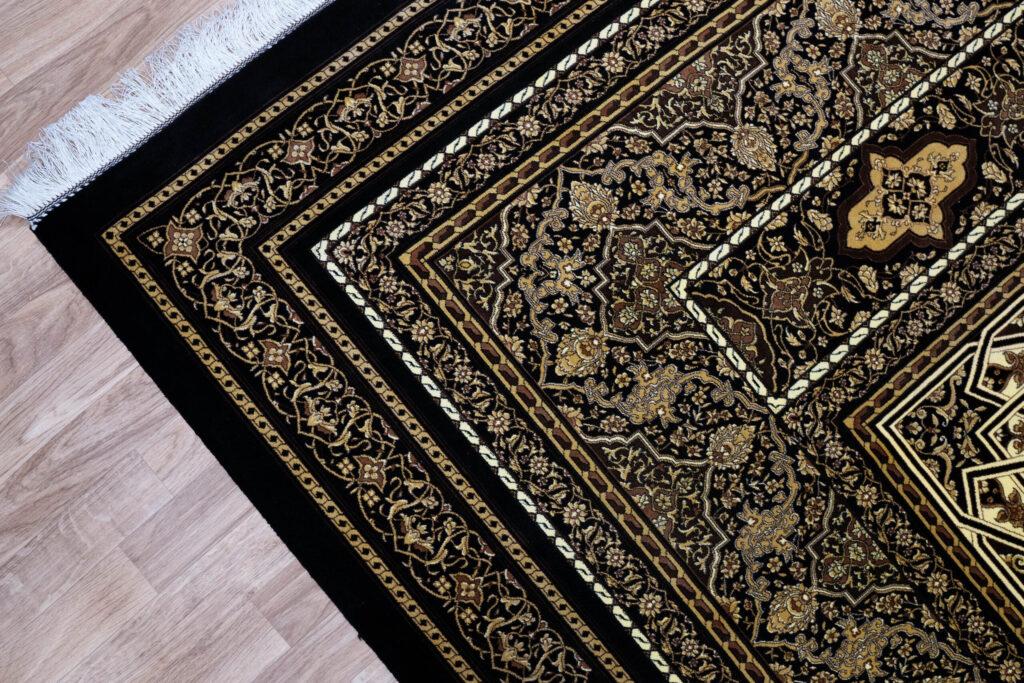 Qum Design Rug 7'x10' View 3