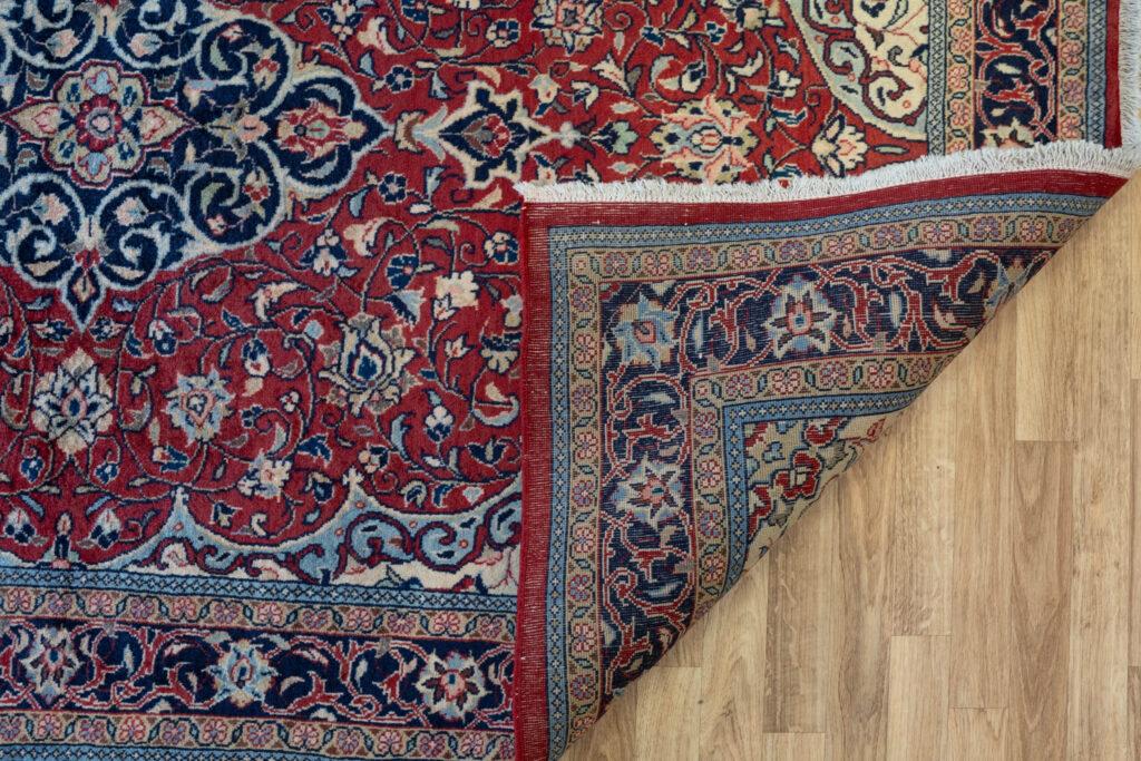 Sarouk Wool Rug 4.5'x6.4' View 4