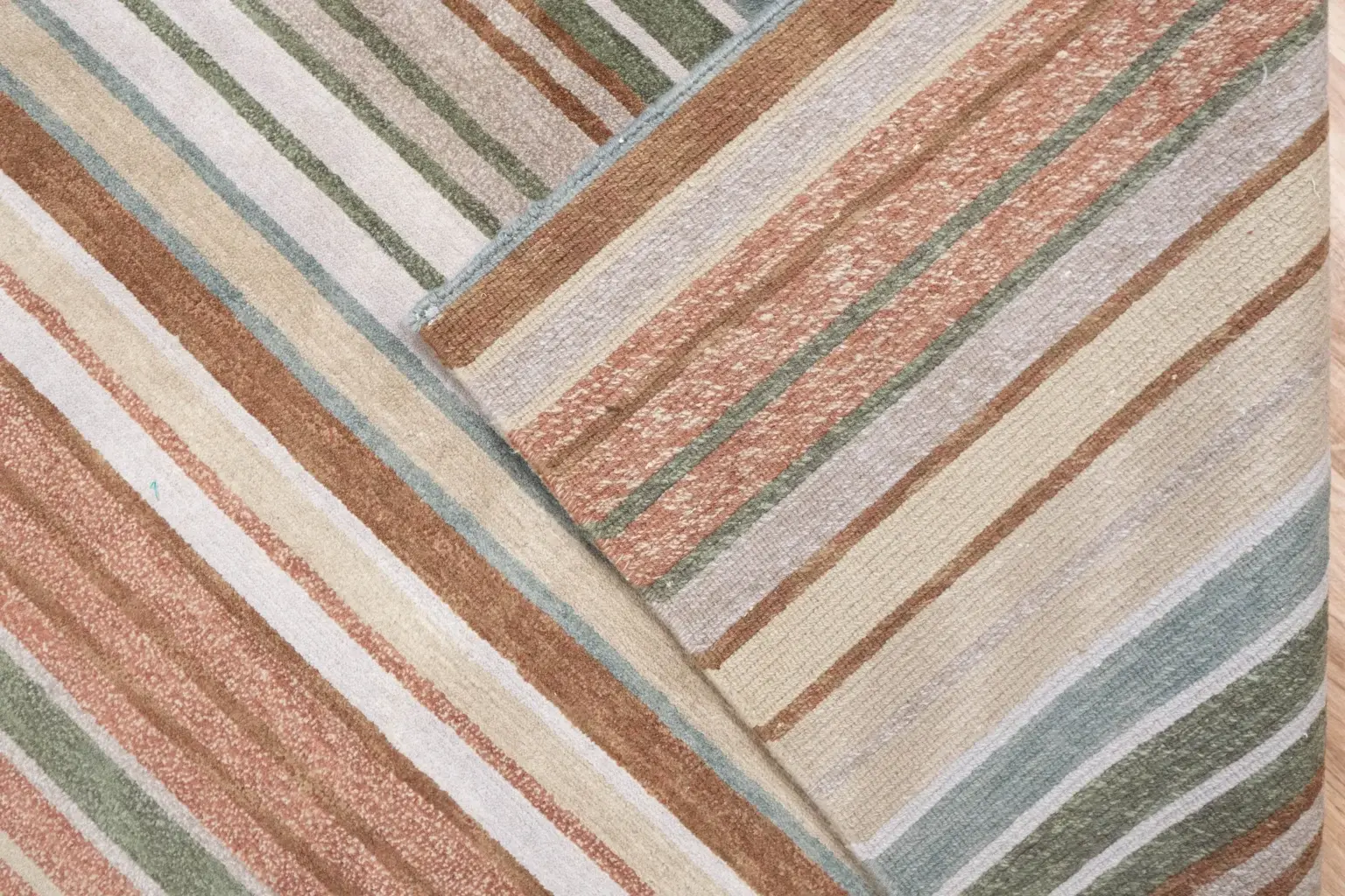 Tibet Wool Pile 6 x 8' View 1