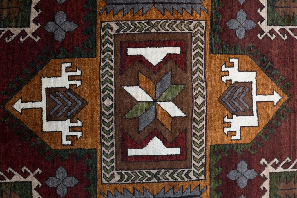 Qashqai Wool Rug 6'x9' View 2