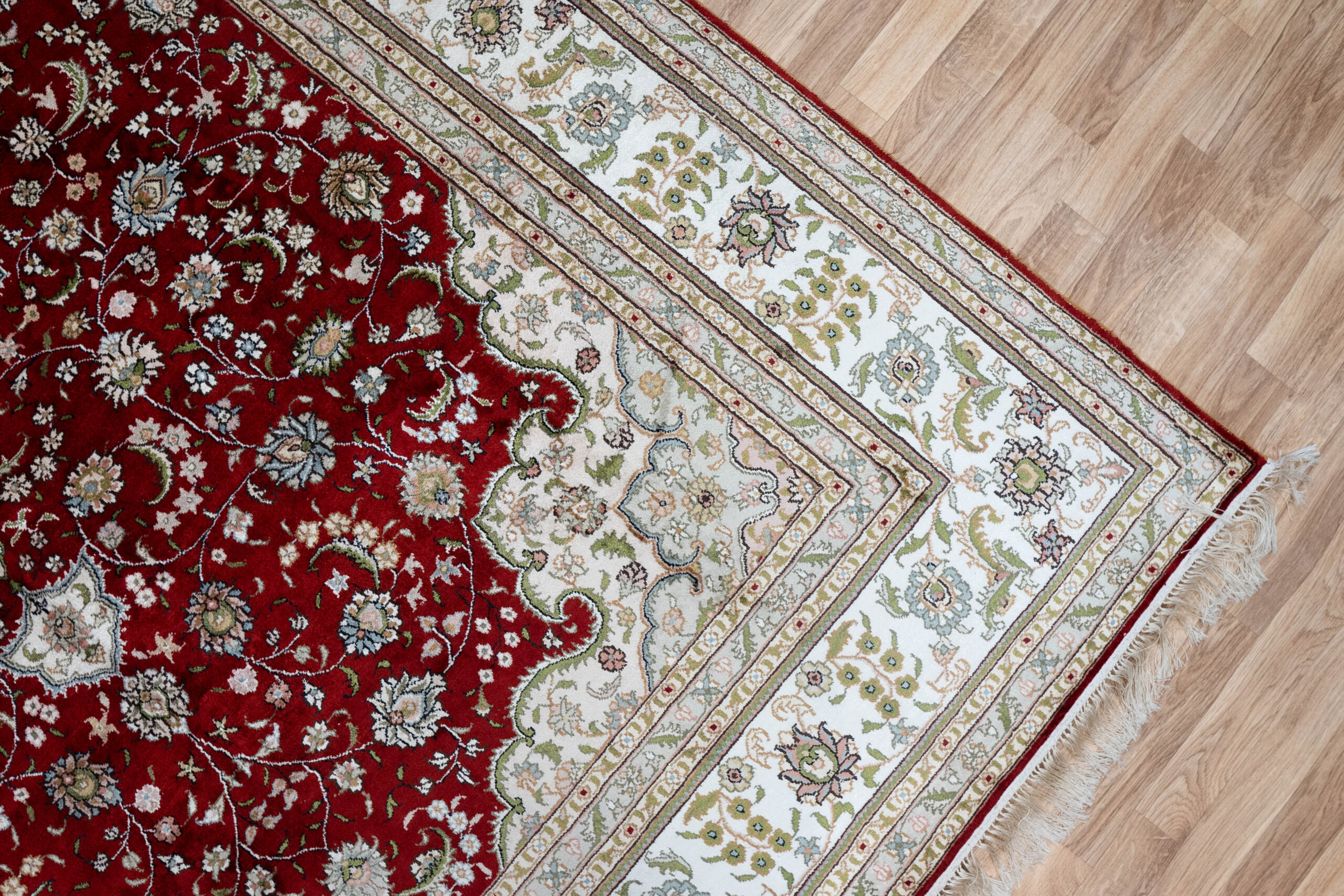 Qum Design Silk Rug 6'x9' View 2