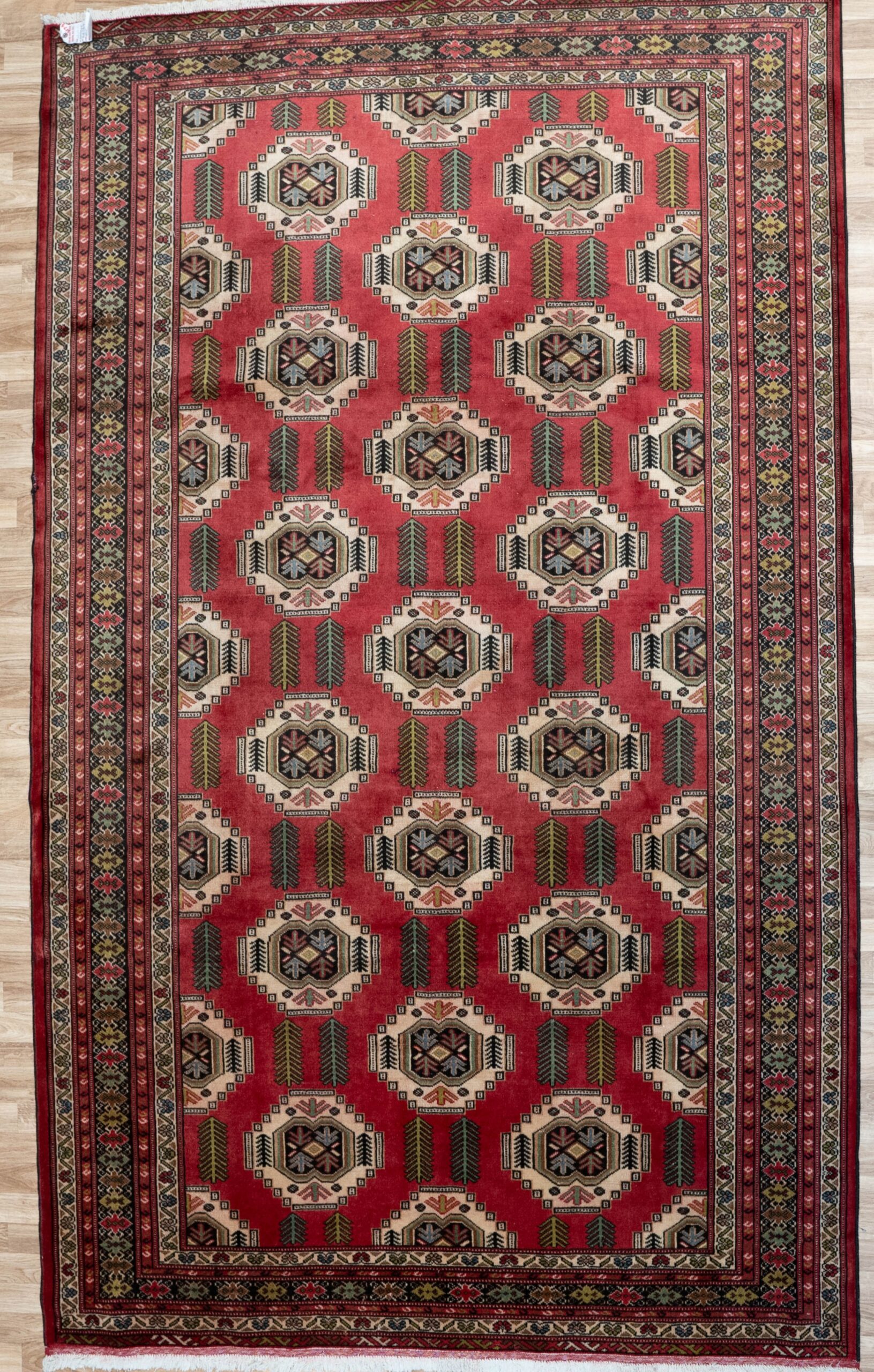 Turkmen rug 6.9’x9.9′