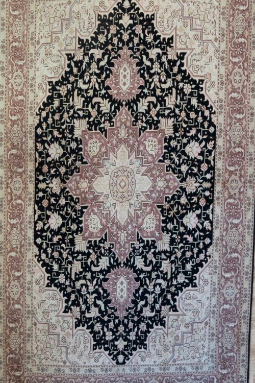 Tabriz Wool Silk Rug 5’x7′